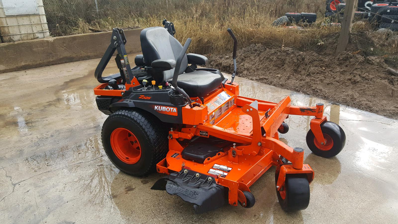 Kubota Z725KH-60 for sale in Byron Center, MI. Wolf Kubota