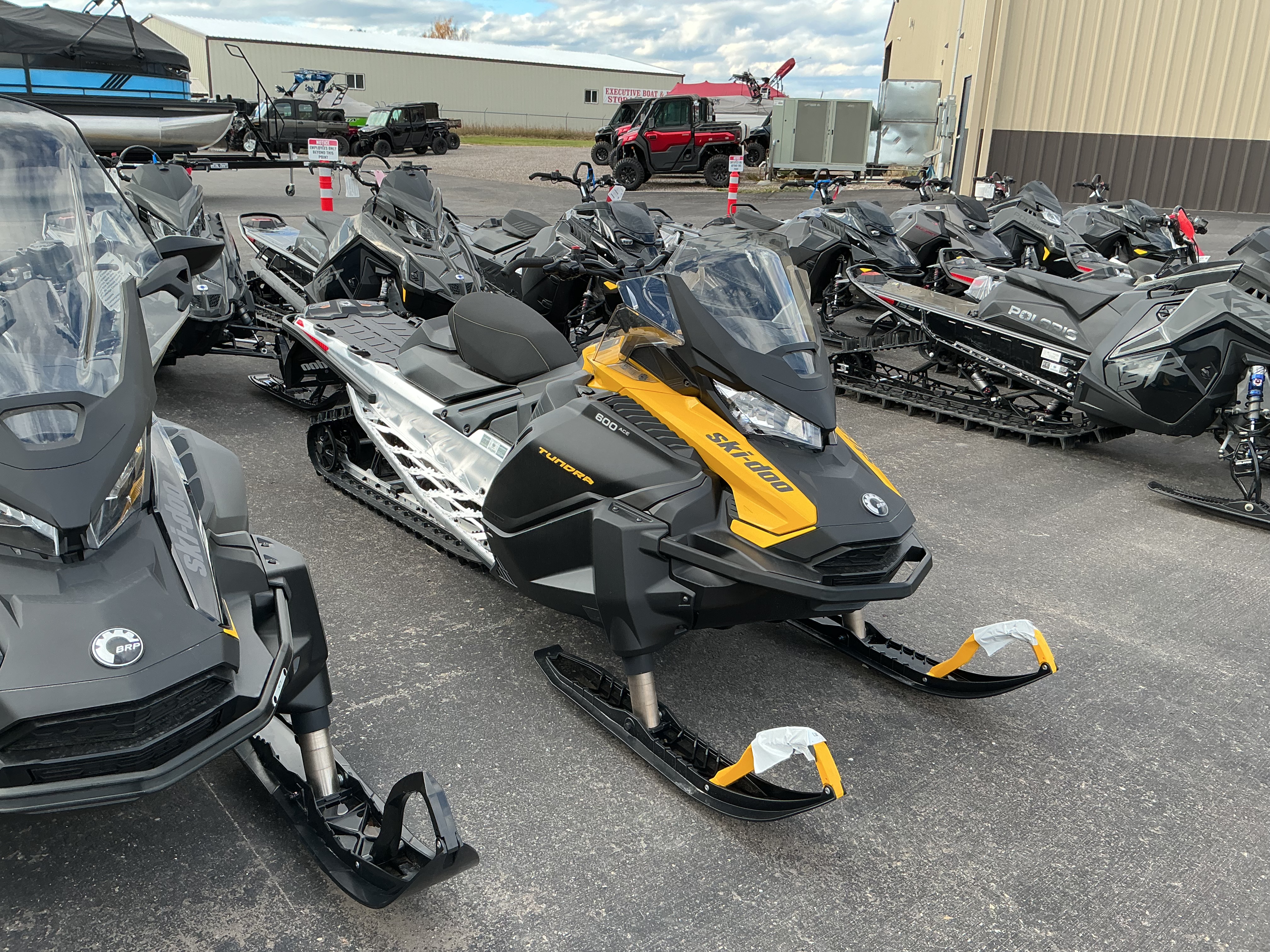 Ski-Doo Tundra Sport 600 ACE ES Cobra Image