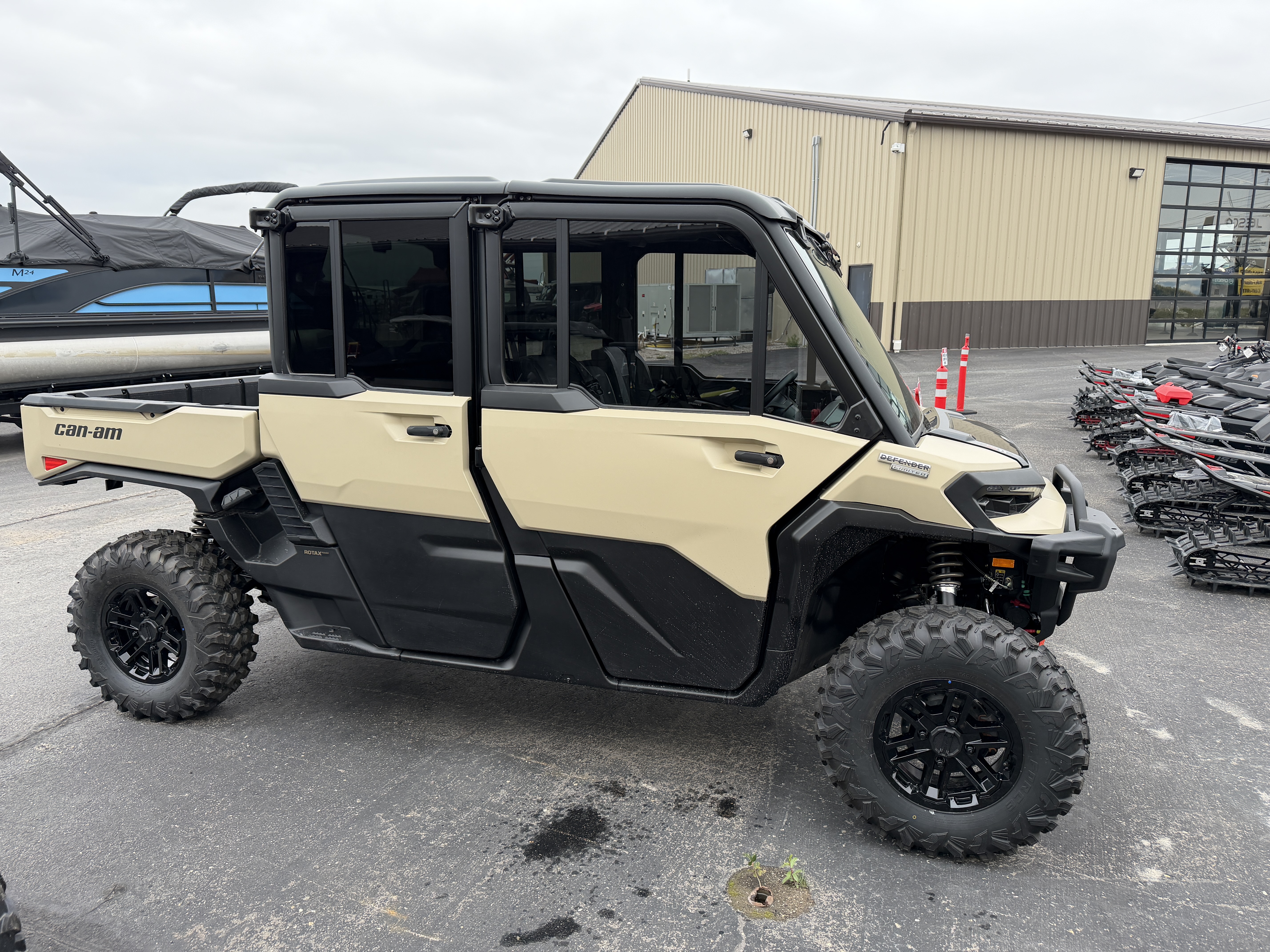 Can-Am Defender Max HD9 Image