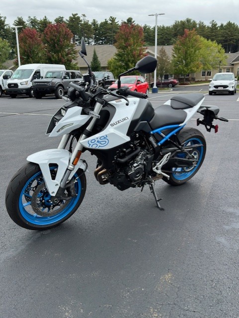 2023 Suzuki GSX-8S - Photo 8