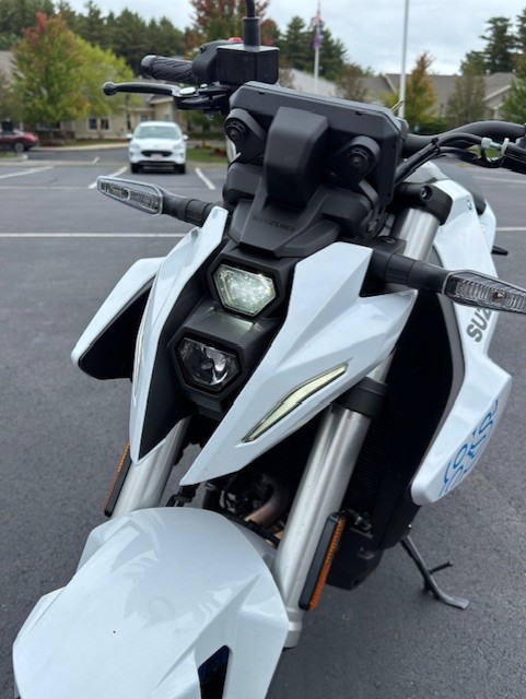 2023 Suzuki GSX-8S - Photo 10