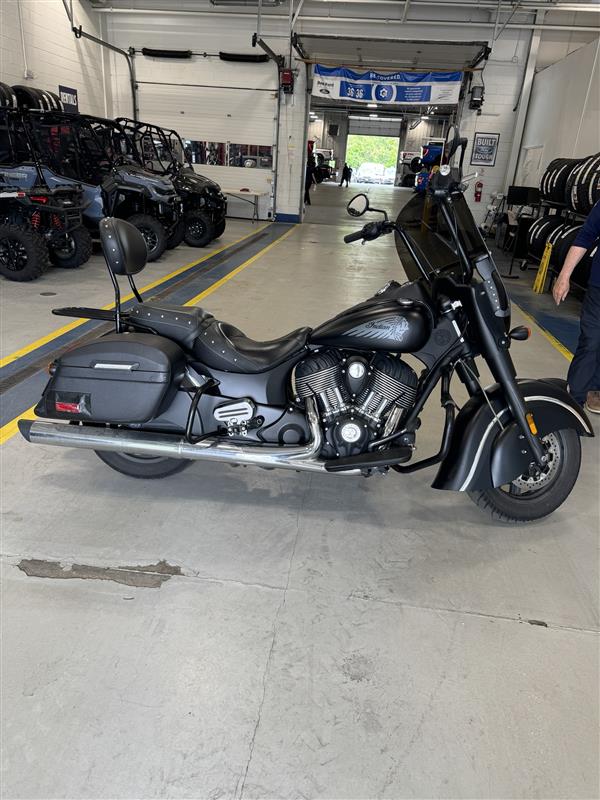 2017 Indian Motorcycle Indian® Chief Dark Horse® - Photo 2