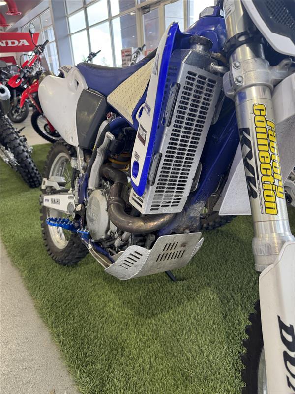 2002 Yamaha WR426  Engine and transmissionSwitch unit Engine type:	1 cylinders, 4-stroke, Single Displacement:	4 - Photo 5