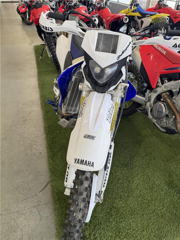 2002 Yamaha WR426  Engine and transmissionSwitch unit Engine type:	1 cylinders, 4-stroke, Single Displacement:	4 - Photo 7