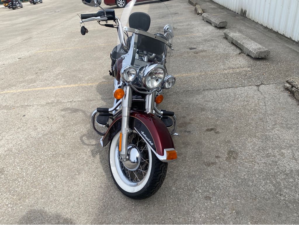 2015 Harley-Davidson® HERITAGE SOFTAIL CLASSIC - Photo 3