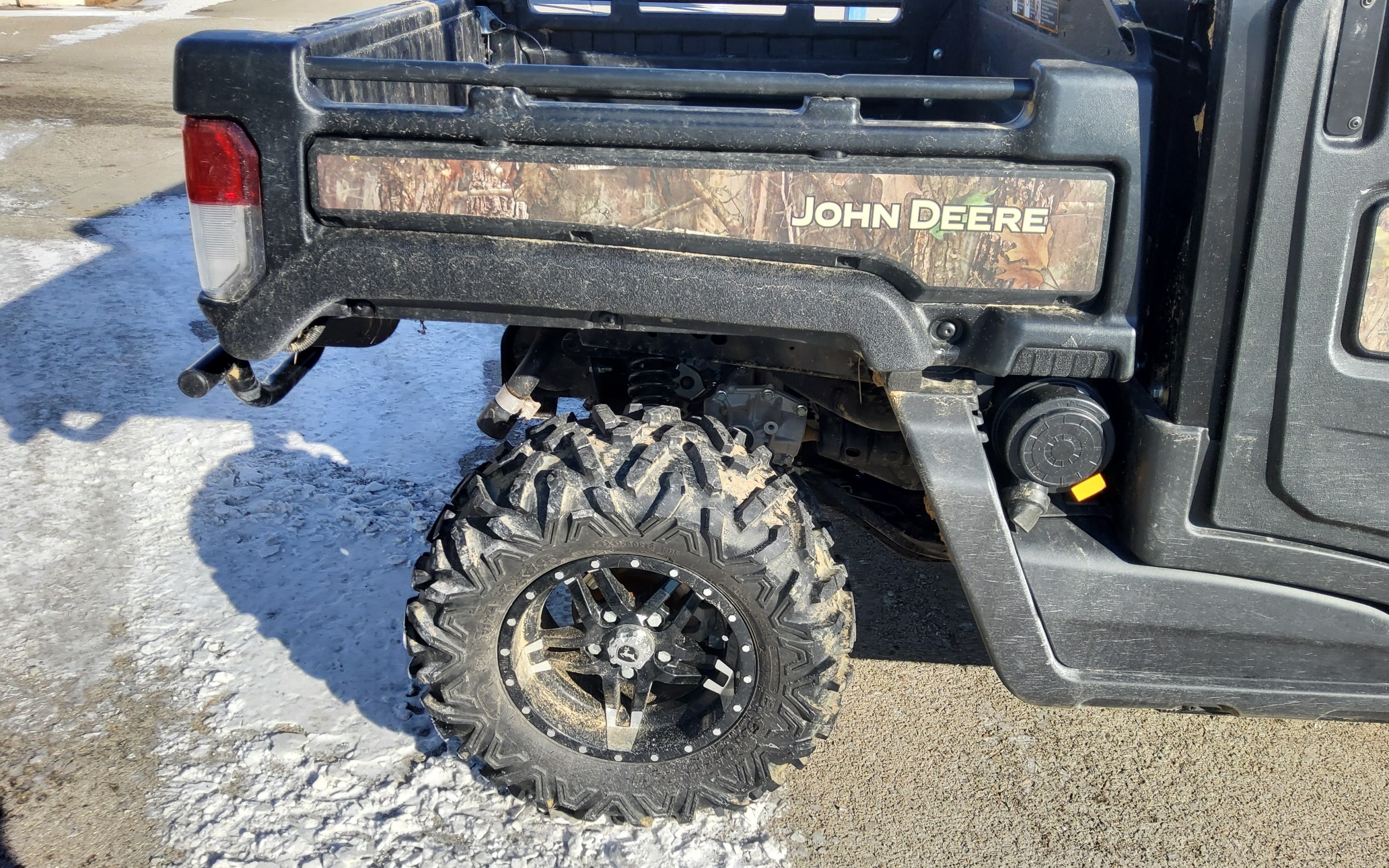 2022 John Deere GATOR 835 - Photo 11