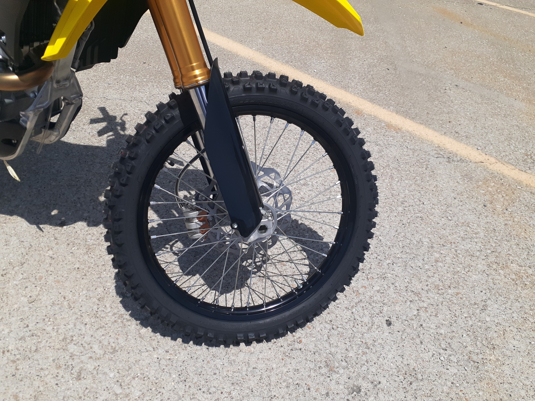 2024 Suzuki RM-Z 450 - Photo 2