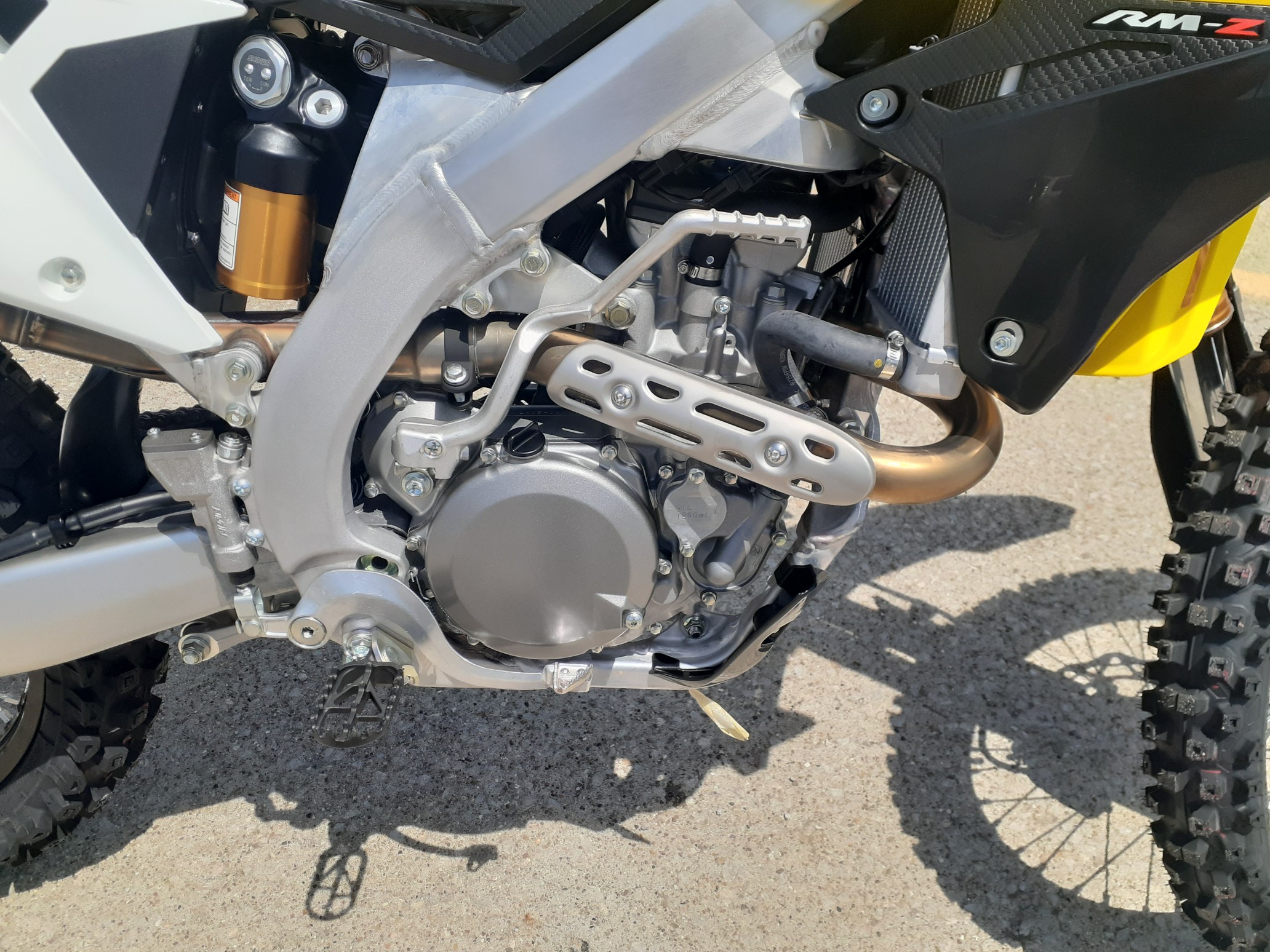 2024 Suzuki RM-Z 450 - Photo 3