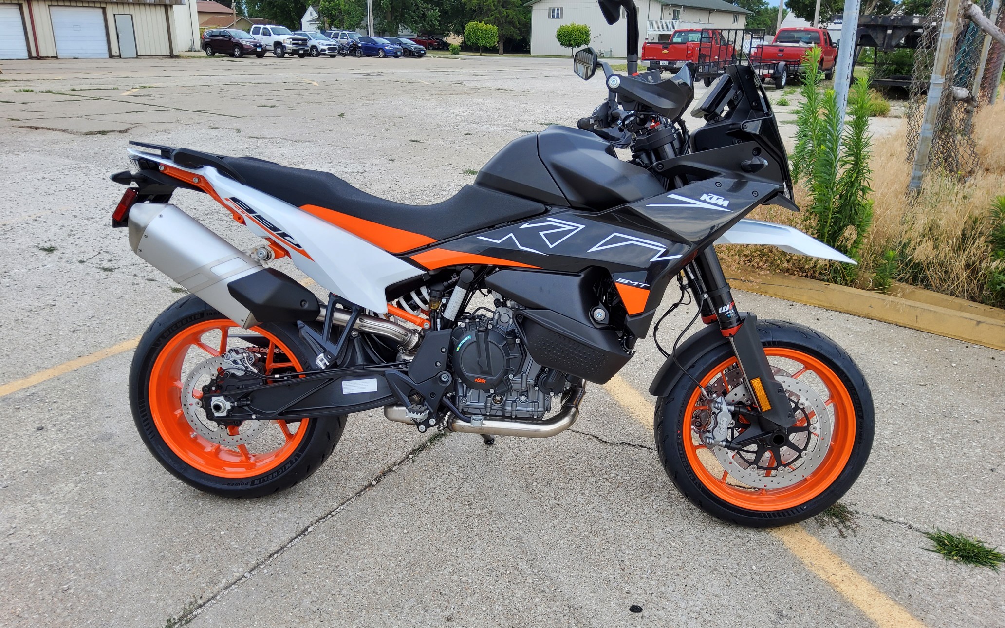 2024 KTM 890 SMT