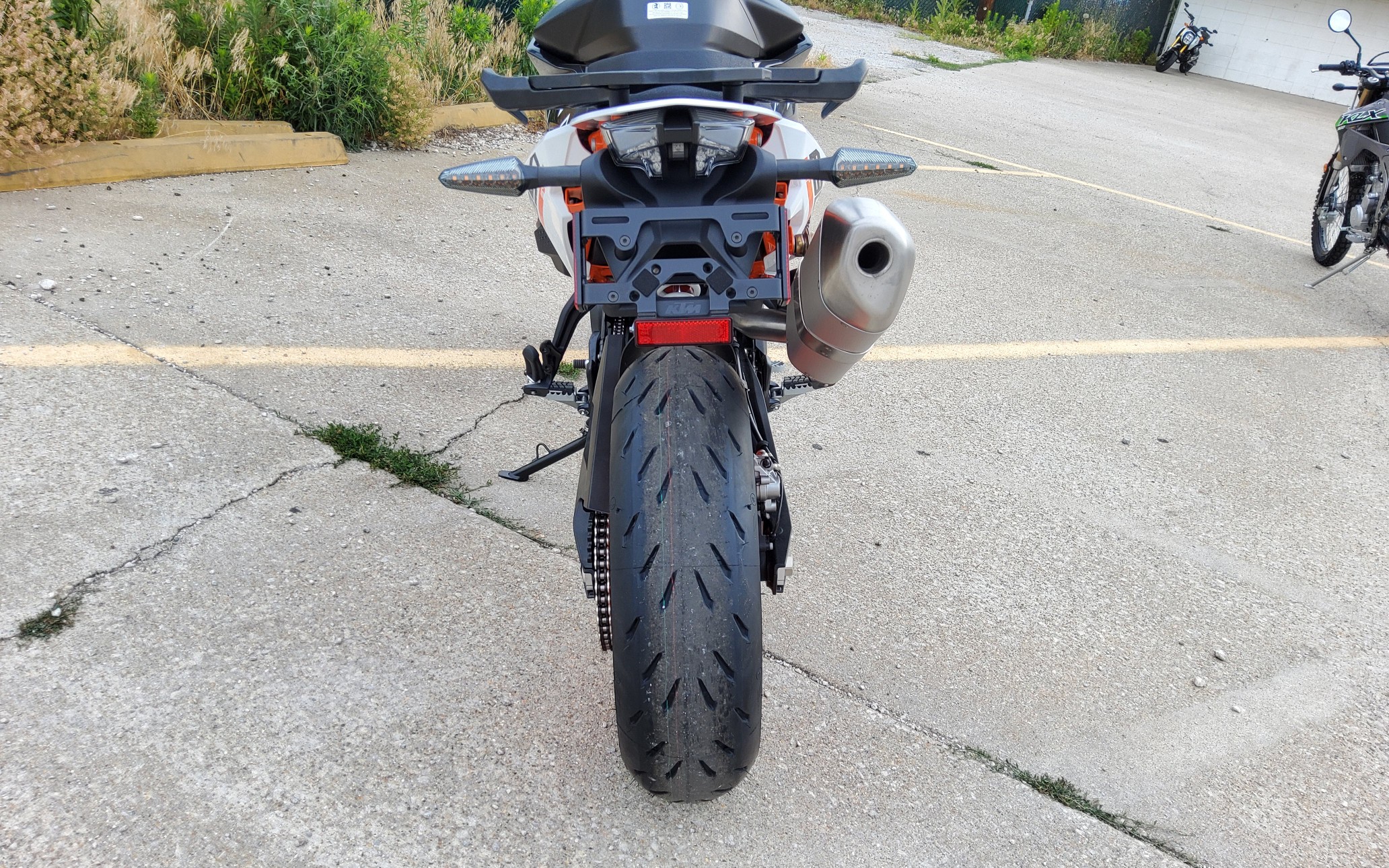 2024 KTM 890 SMT - Photo 12