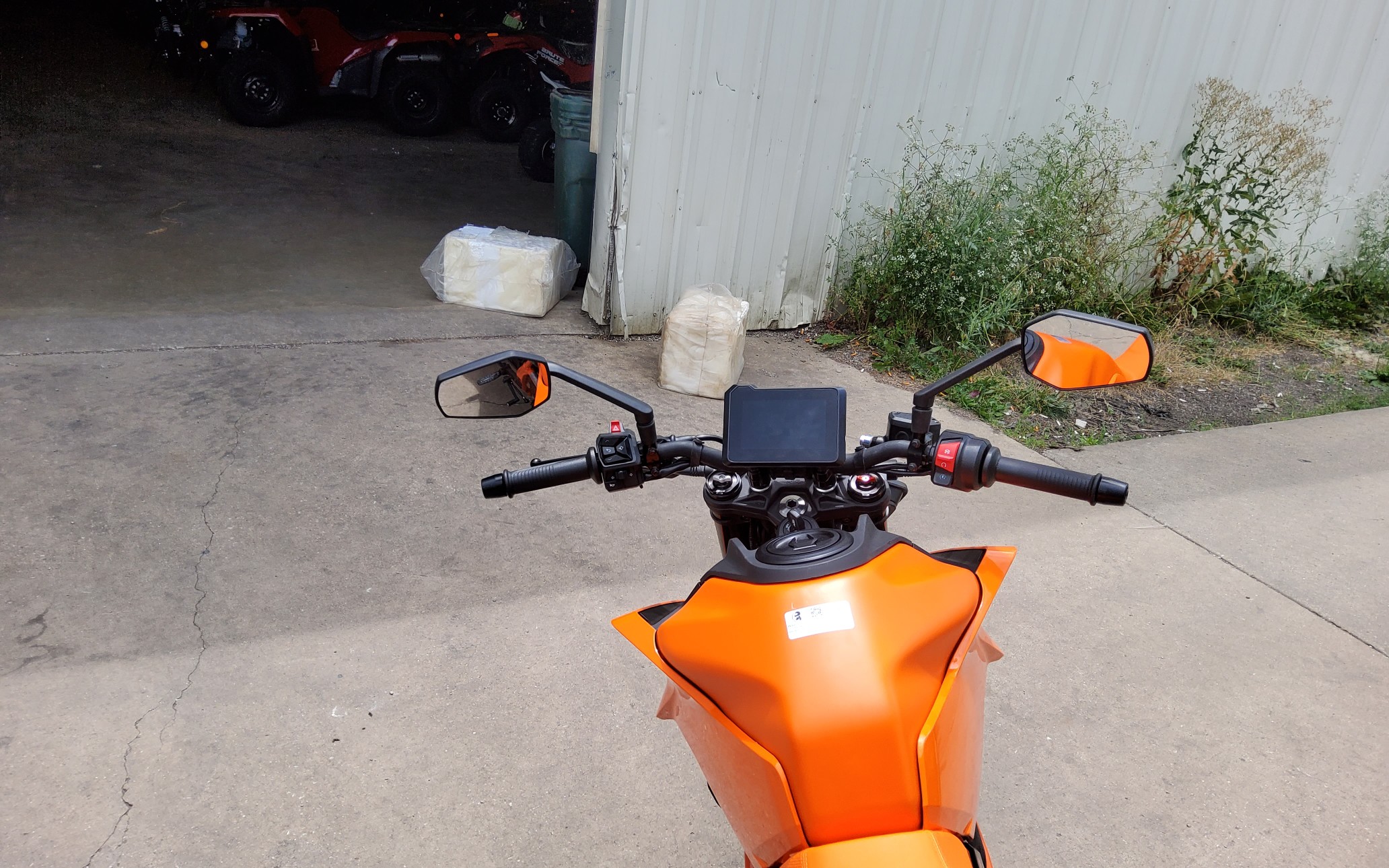 2024 KTM 390 DUKE - Photo 12