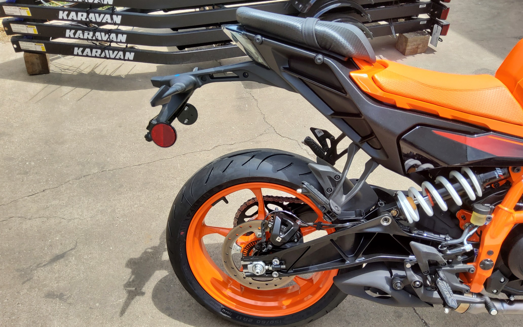 2024 KTM 390 DUKE - Photo 17
