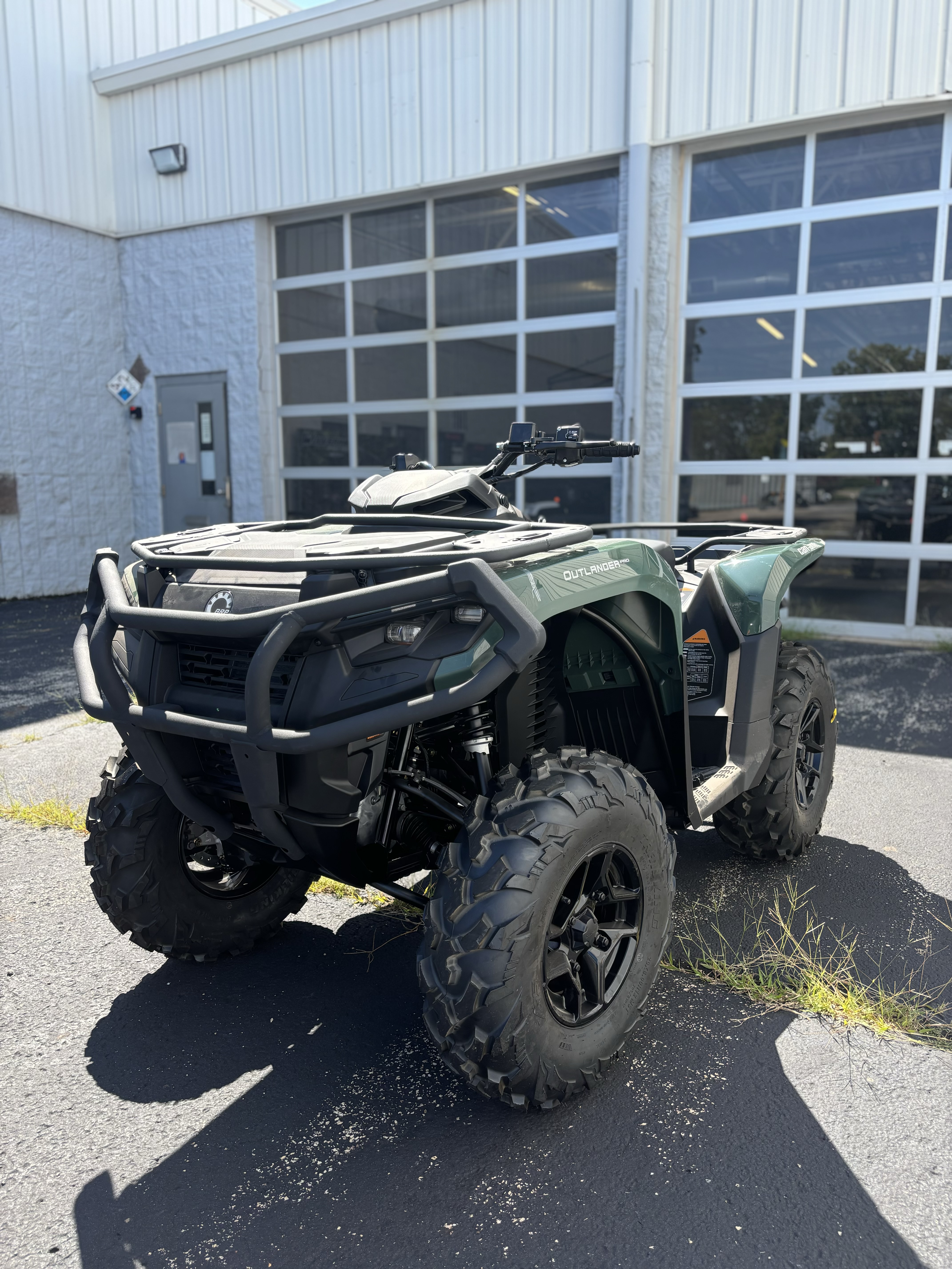 2024 Can-Am OUTLANDER PRO XU HD7