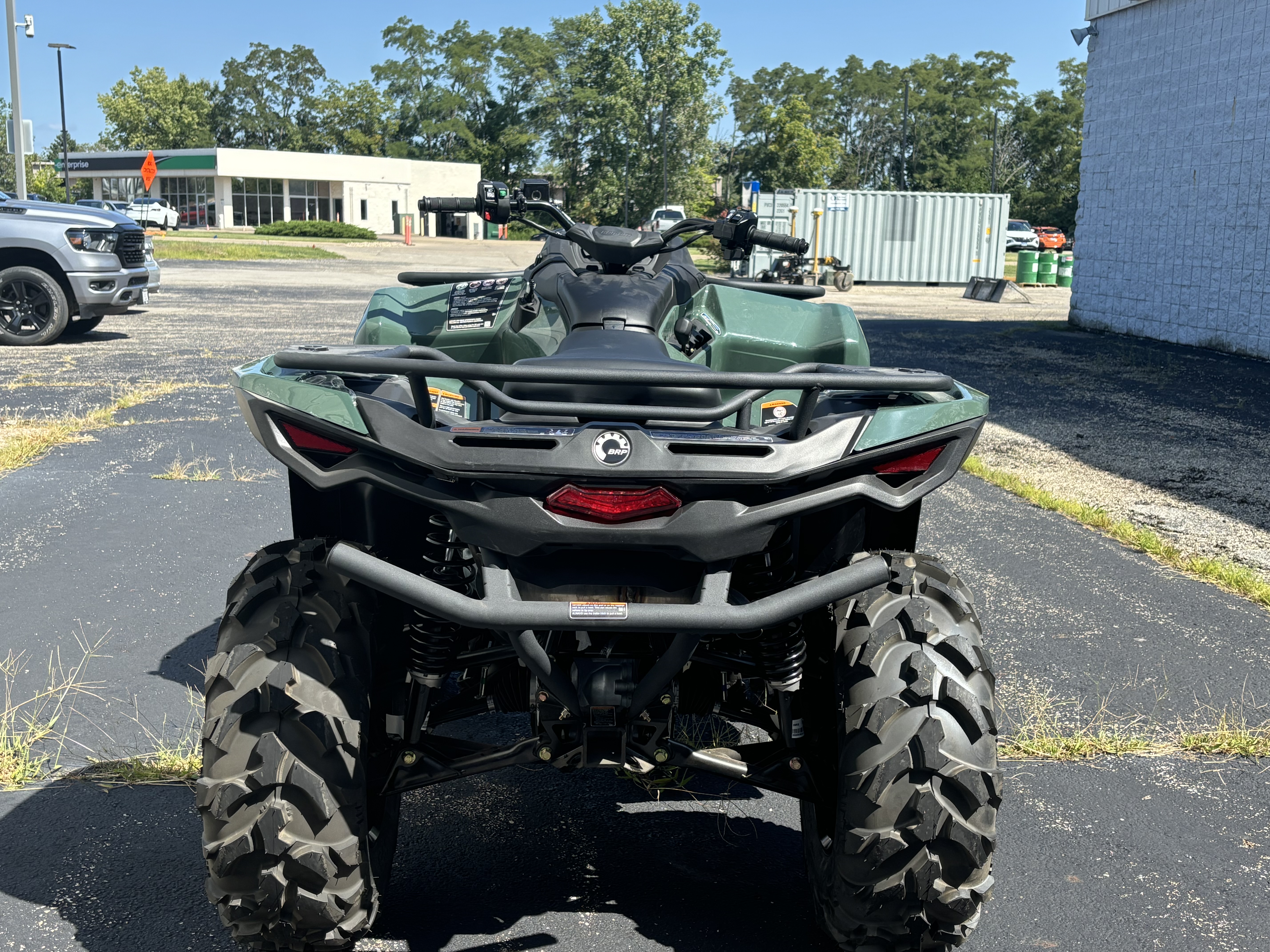 2024 Can-Am OUTLANDER PRO XU HD7 - Photo 3