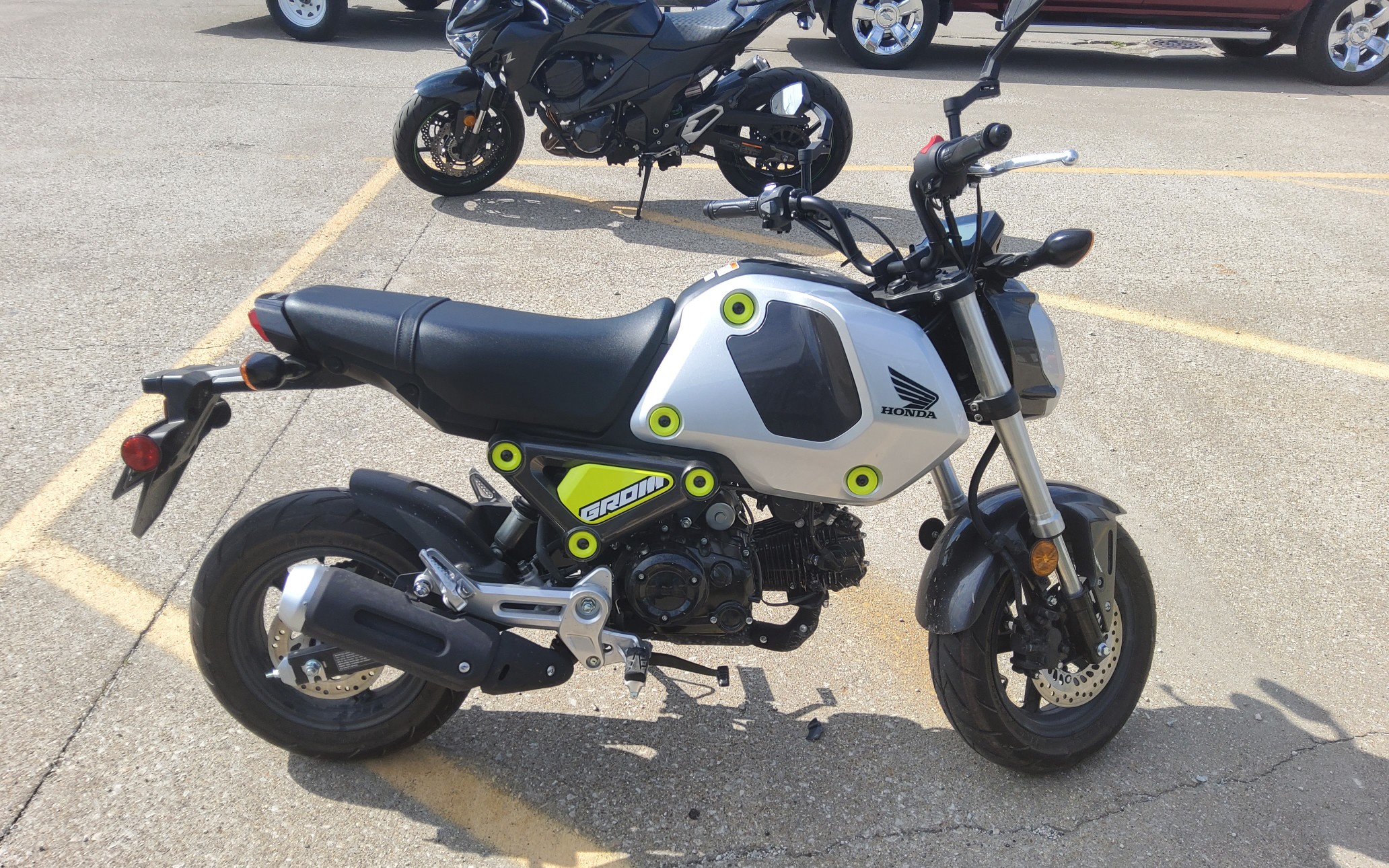 2023 Honda GROM 125P - Photo 12