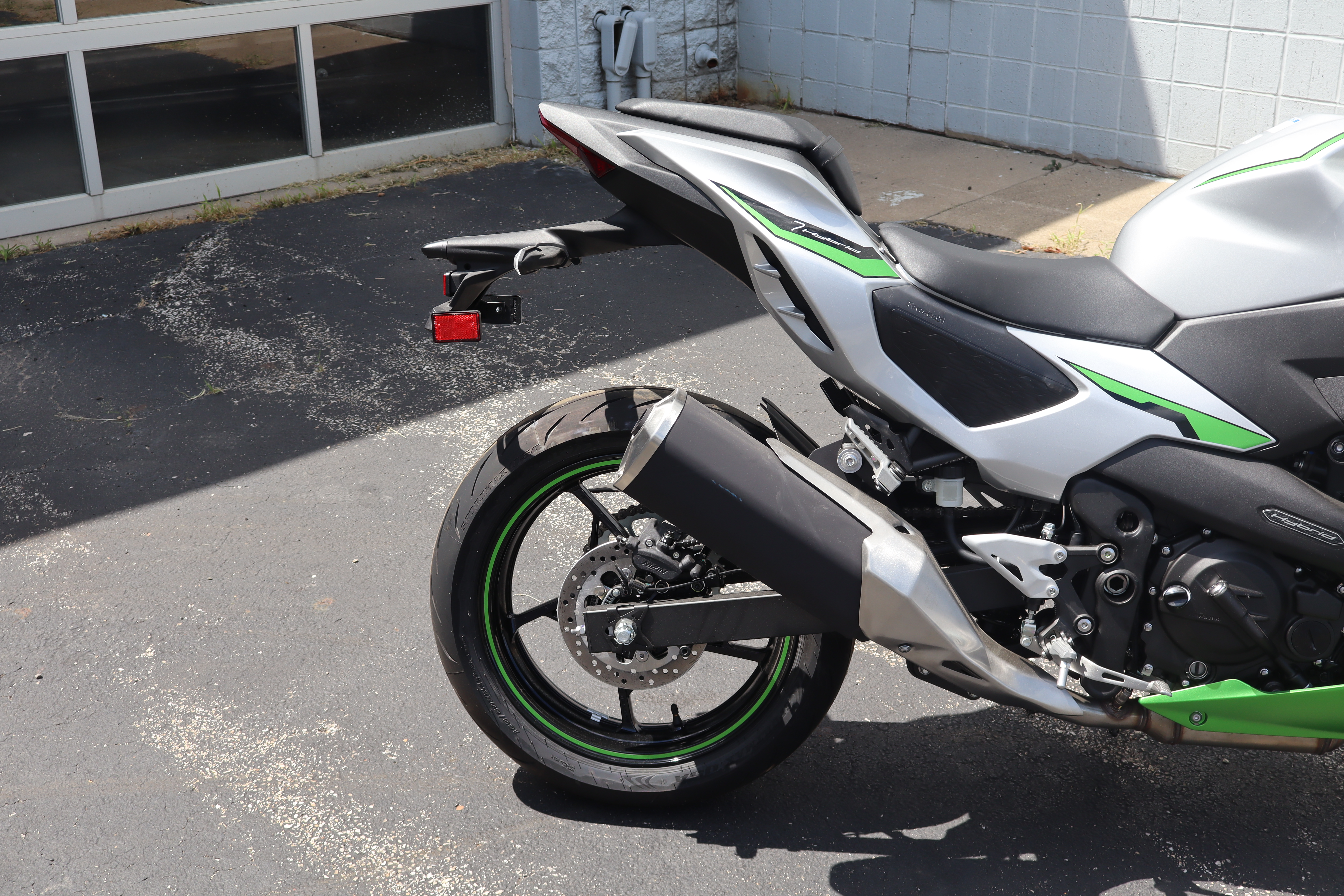 2024 Kawasaki Z7 HYBRID ABS - Photo 5