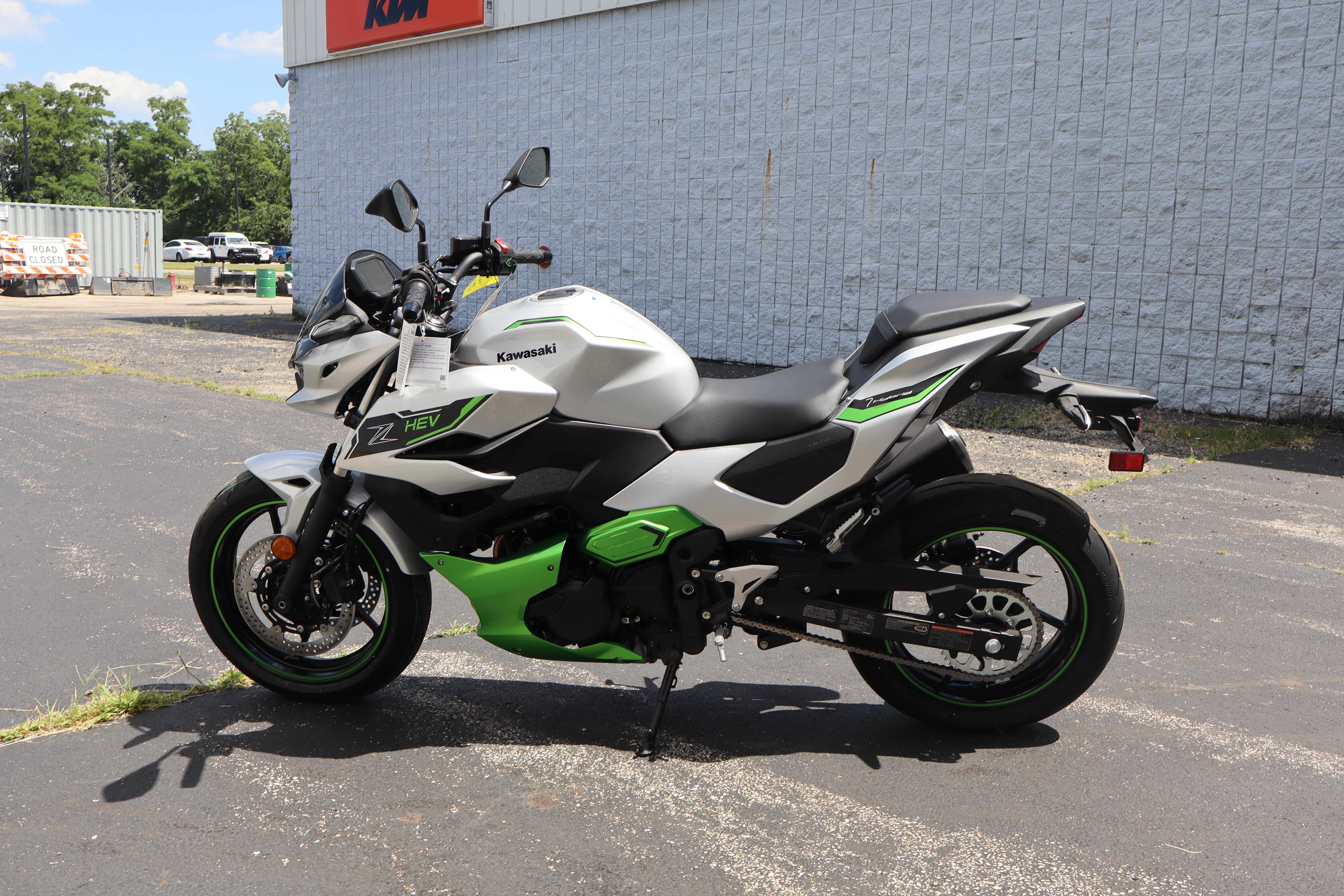 2024 Kawasaki Z7 HYBRID ABS - Photo 6