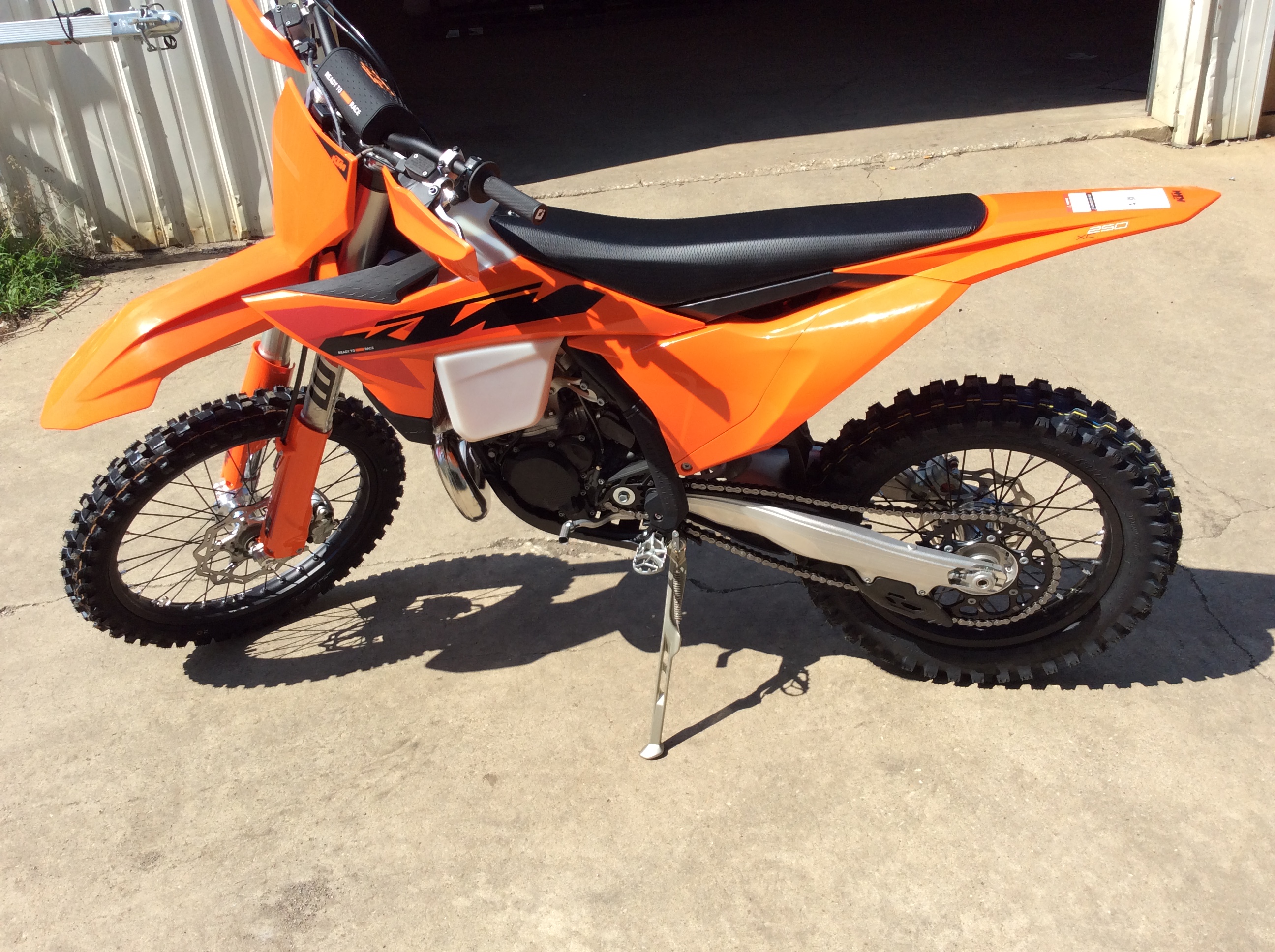 2025 KTM 250 XC - Photo 9