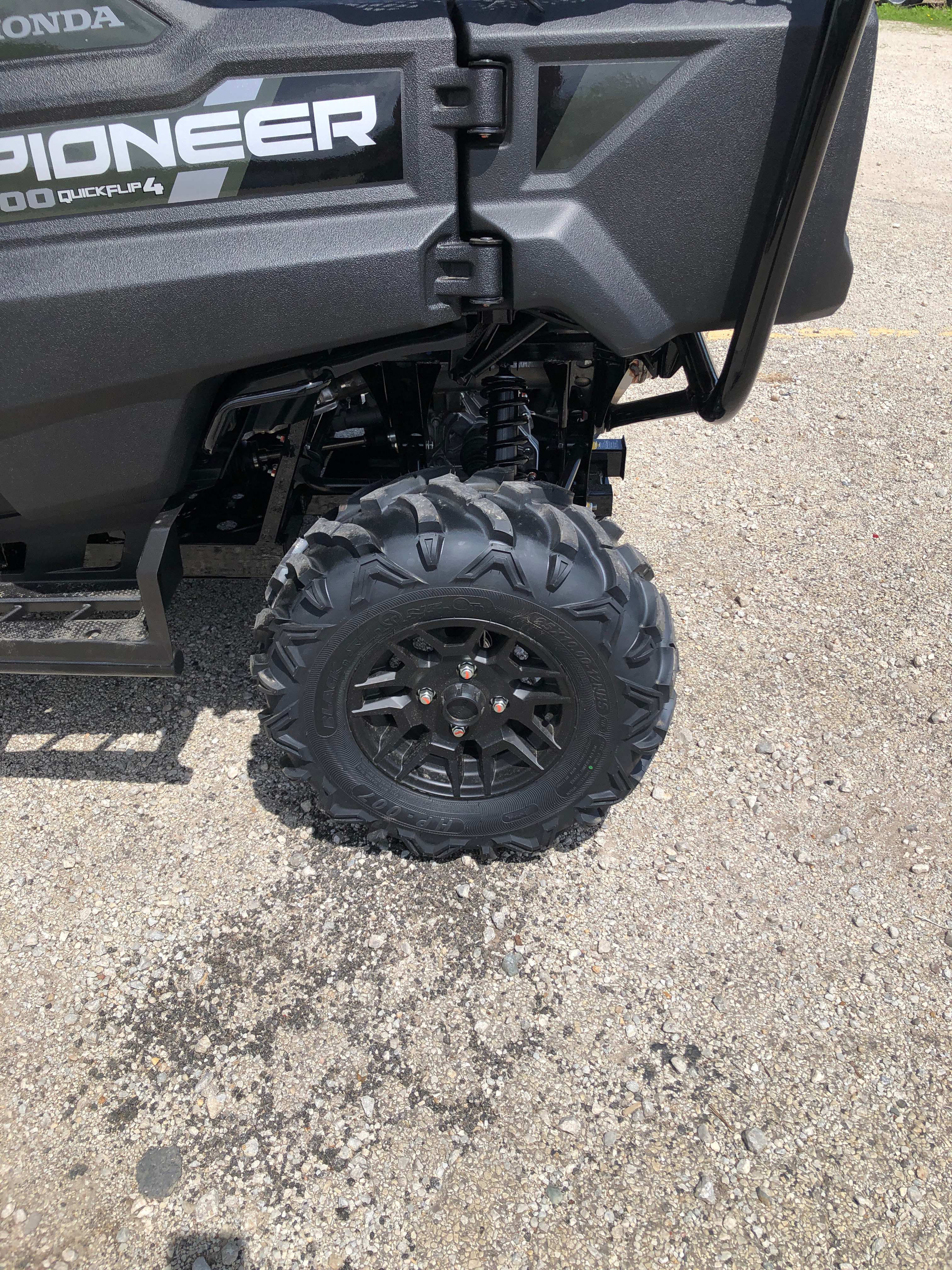 2025 Honda PIONEER 700-4 DELUXE - Photo 4