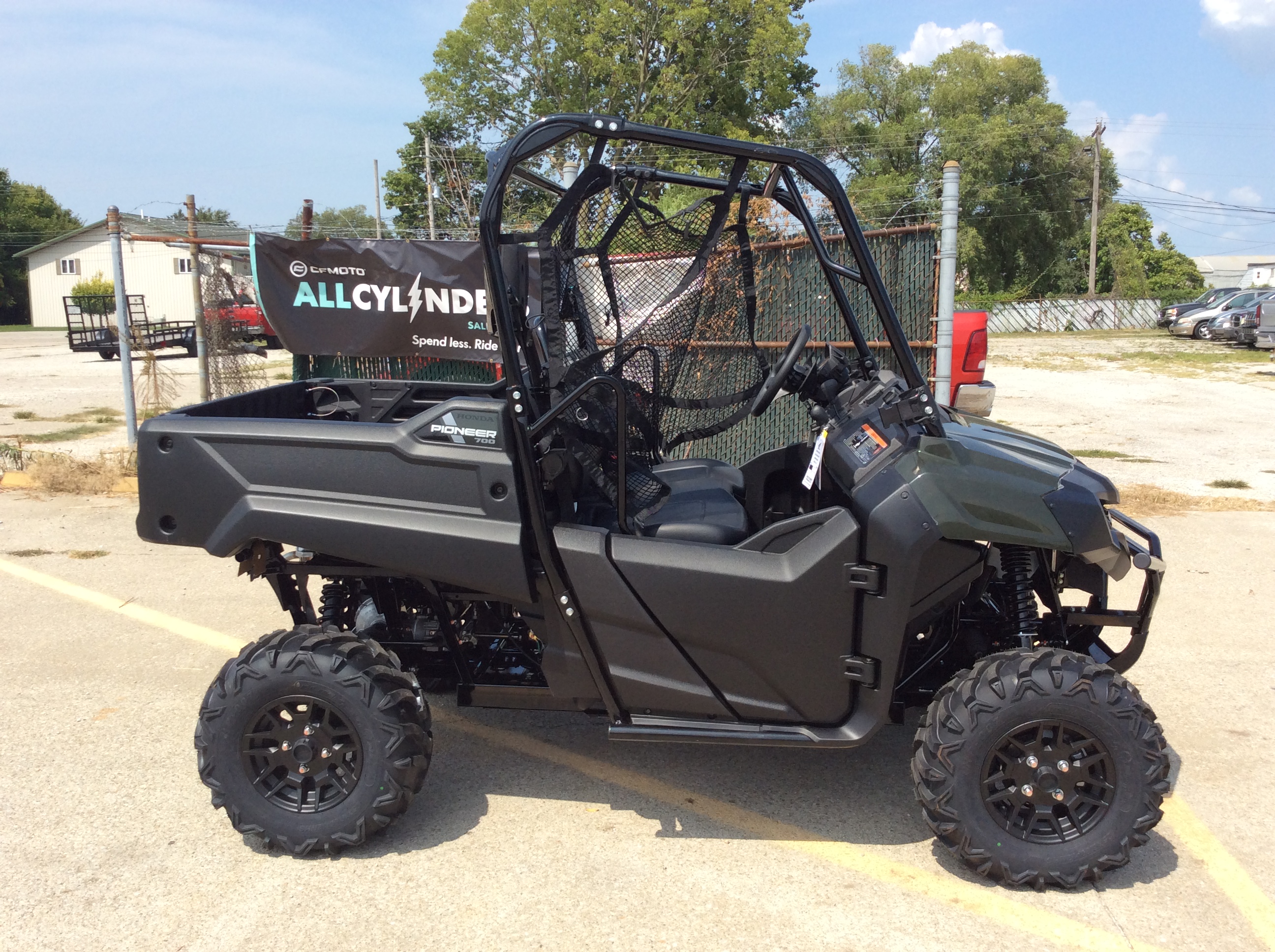 2025 Honda PIONEER 700 DELUXE