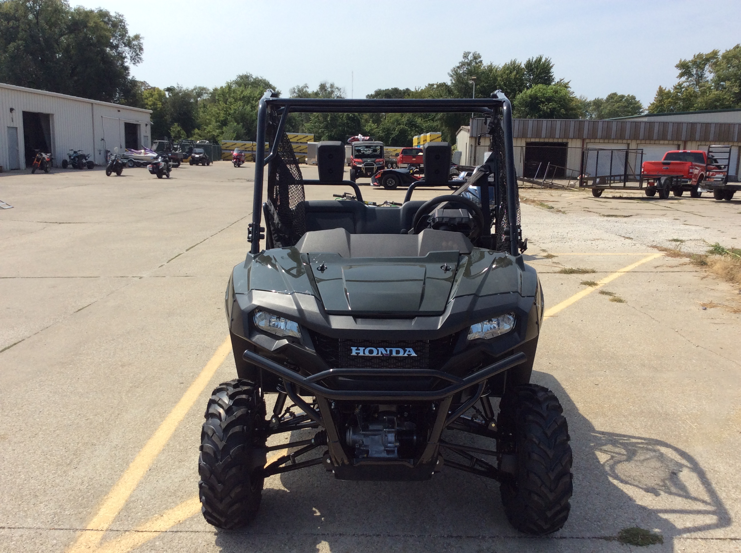 2025 Honda PIONEER 700 DELUXE - Photo 2