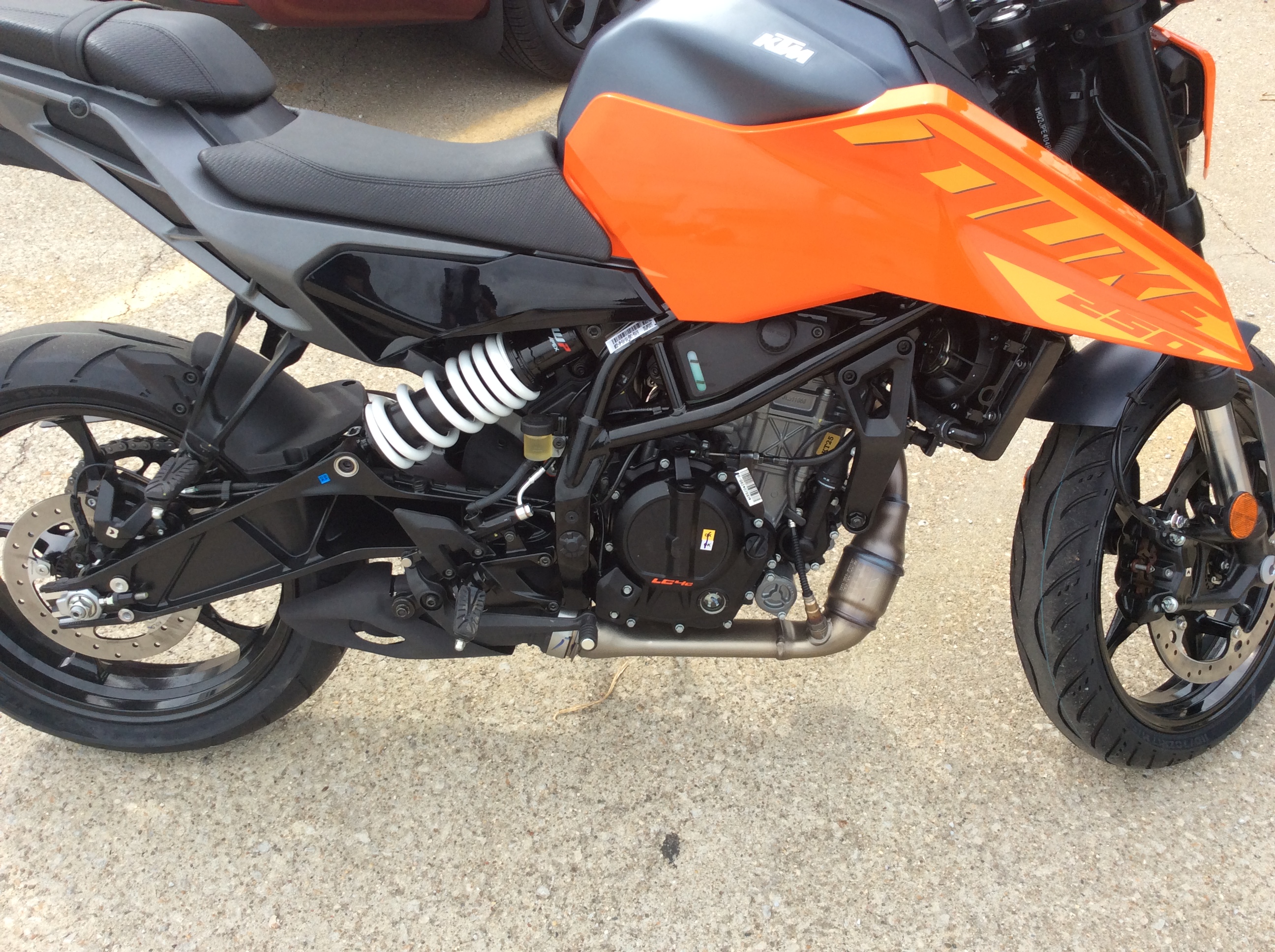 2024 KTM 250 DUKE - Photo 3