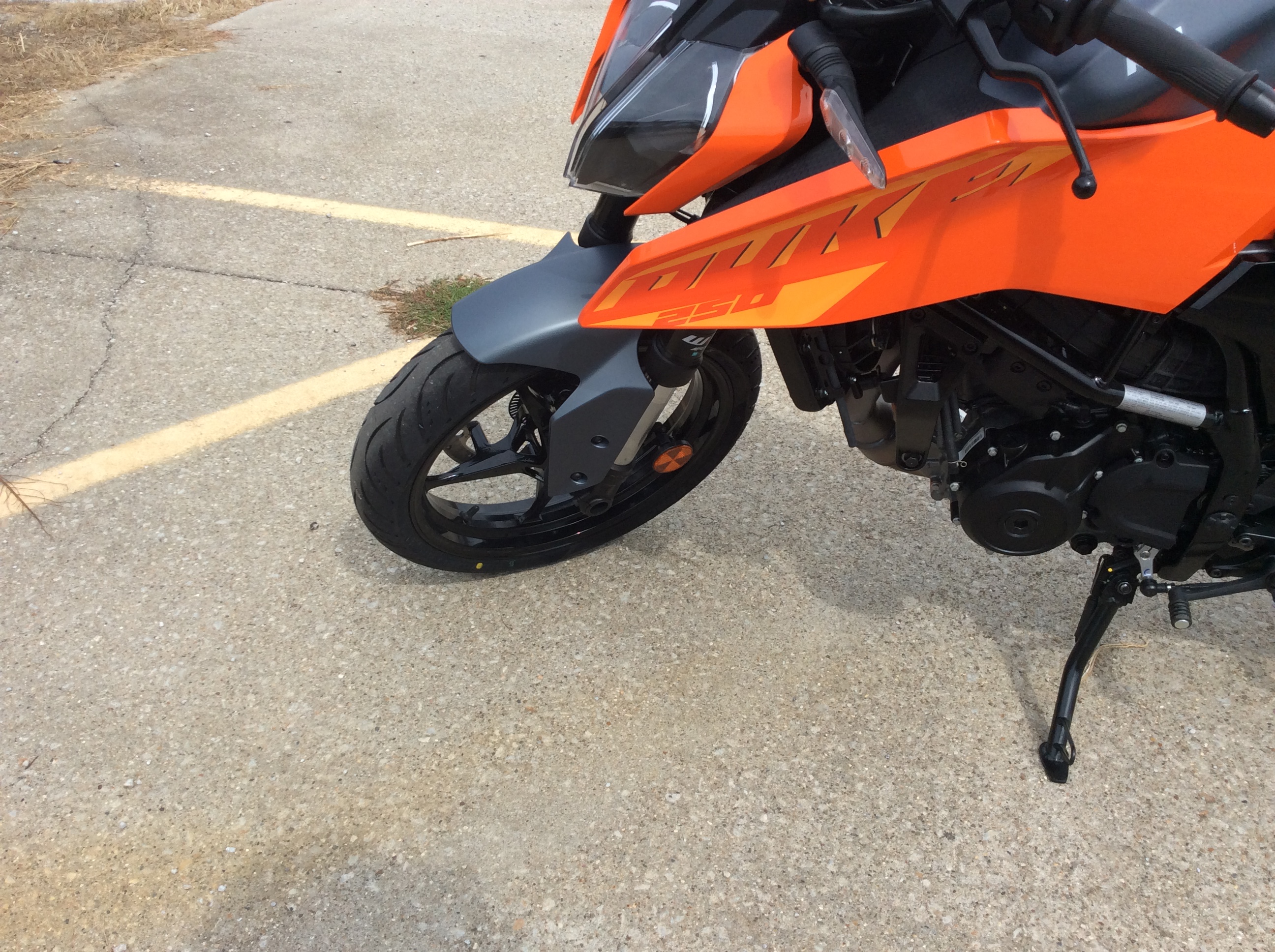2024 KTM 250 DUKE - Photo 6