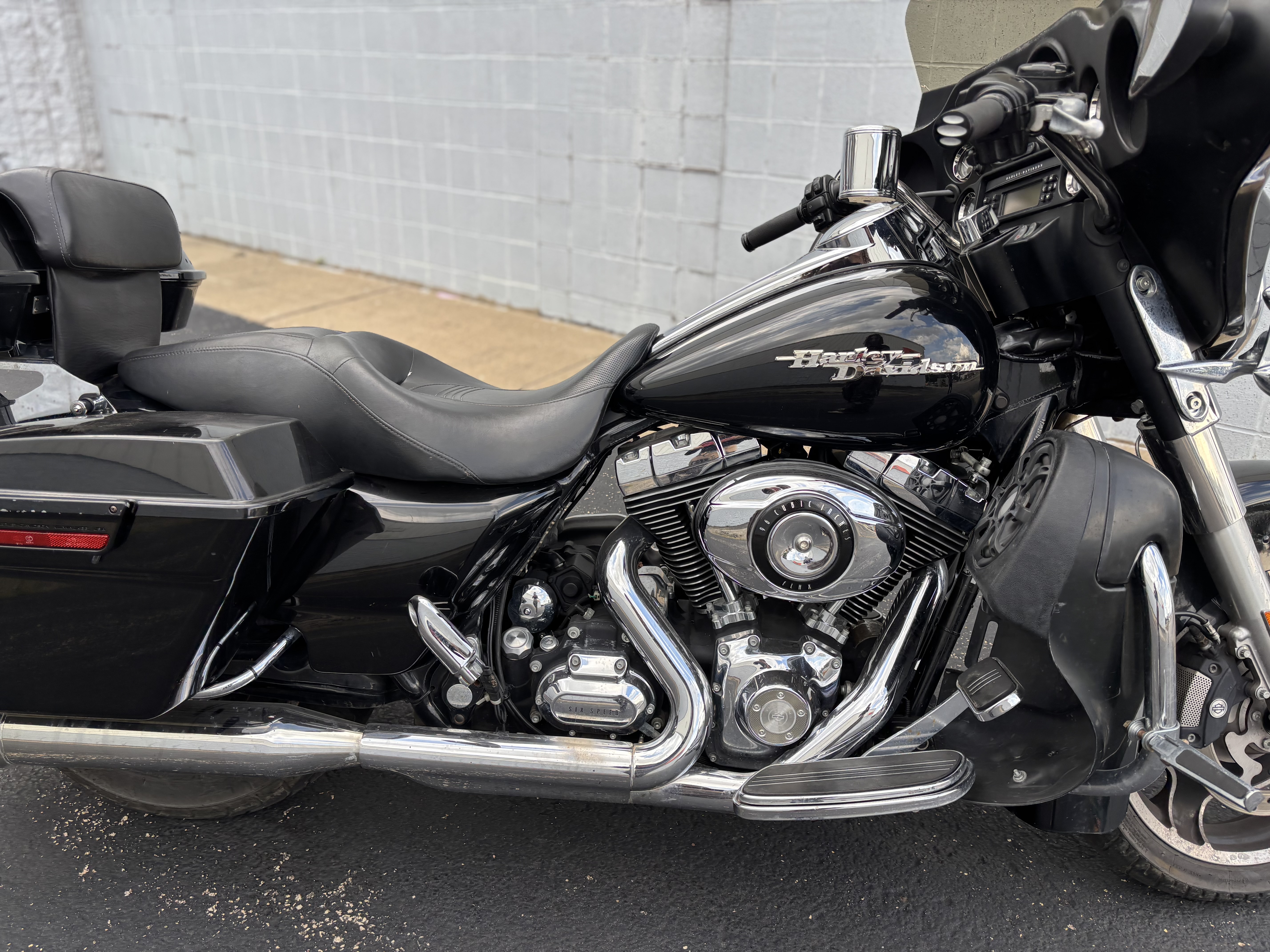 2010 Harley-Davidson® STREET GLIDE - Photo 4