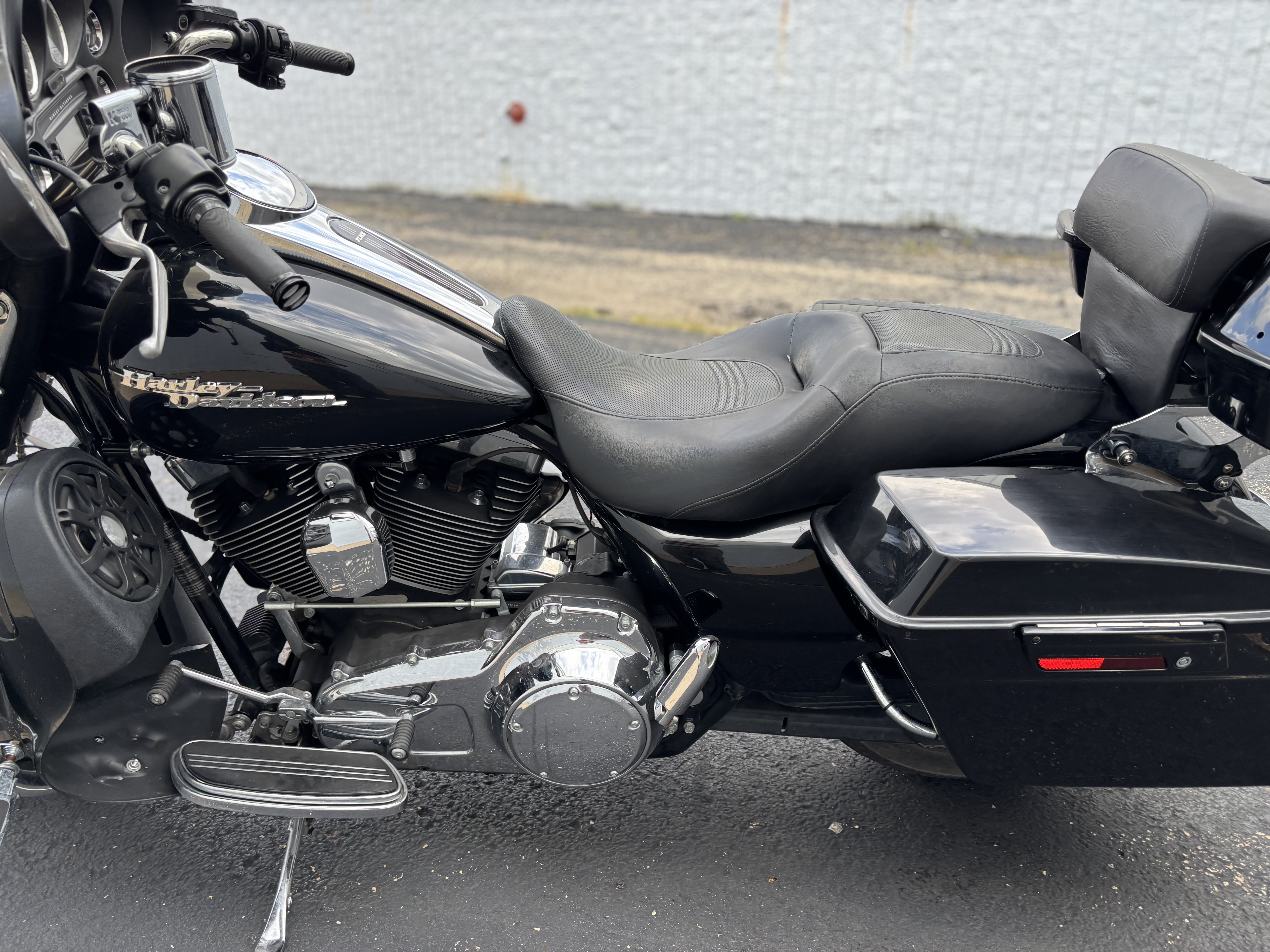 2010 Harley-Davidson® STREET GLIDE - Photo 10