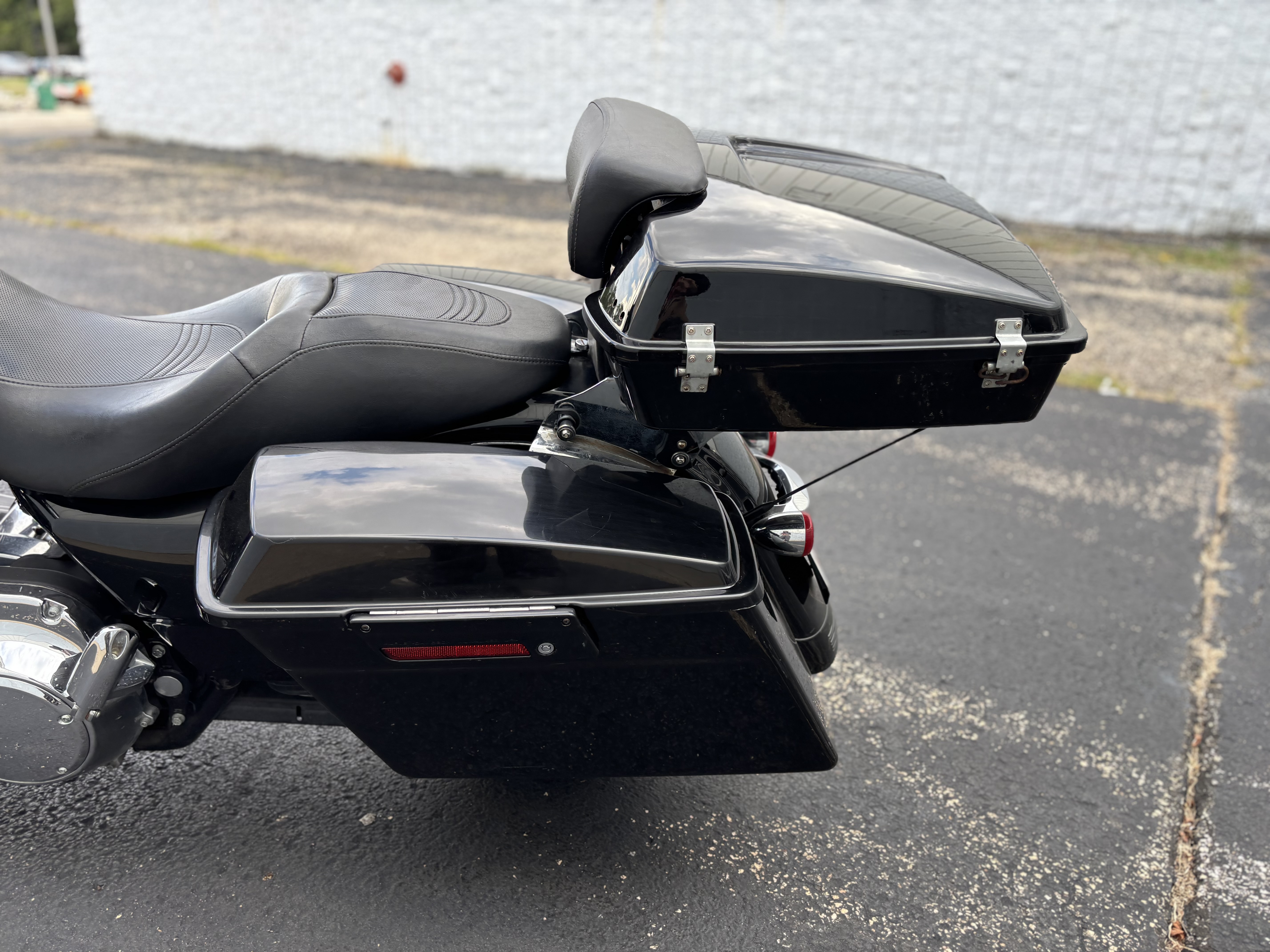 2010 Harley-Davidson® STREET GLIDE - Photo 11