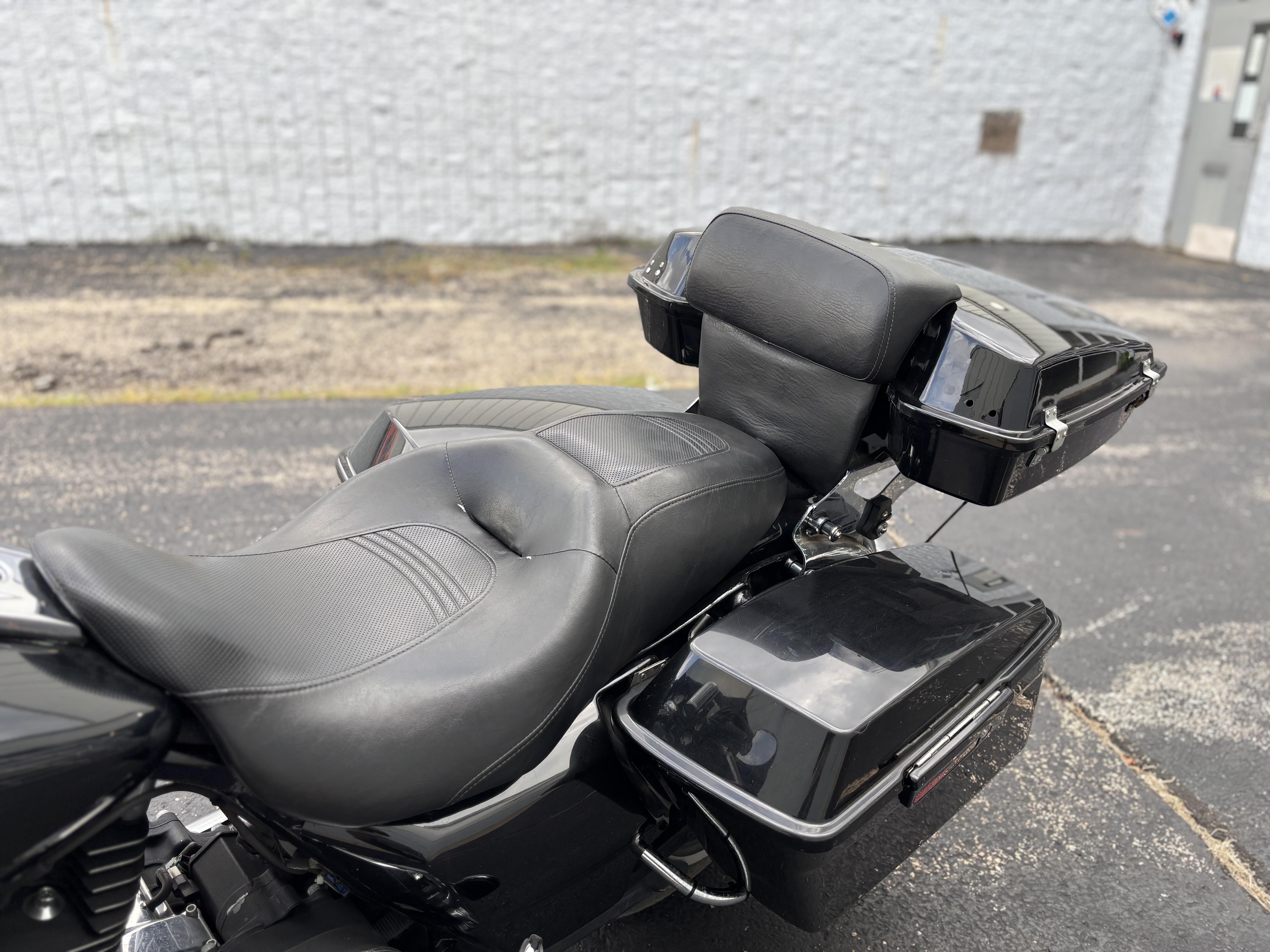 2010 Harley-Davidson® STREET GLIDE - Photo 12