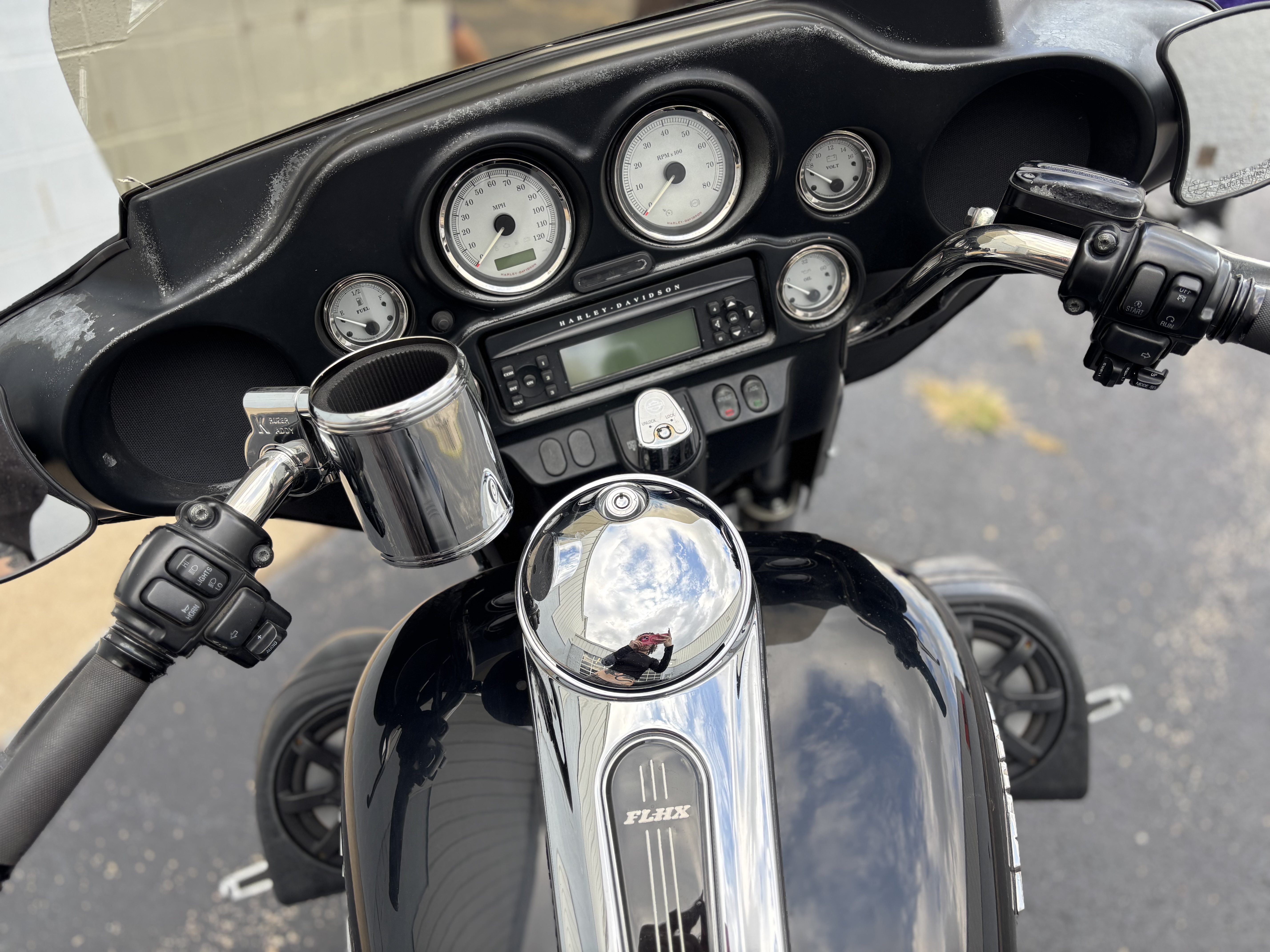 2010 Harley-Davidson® STREET GLIDE - Photo 7