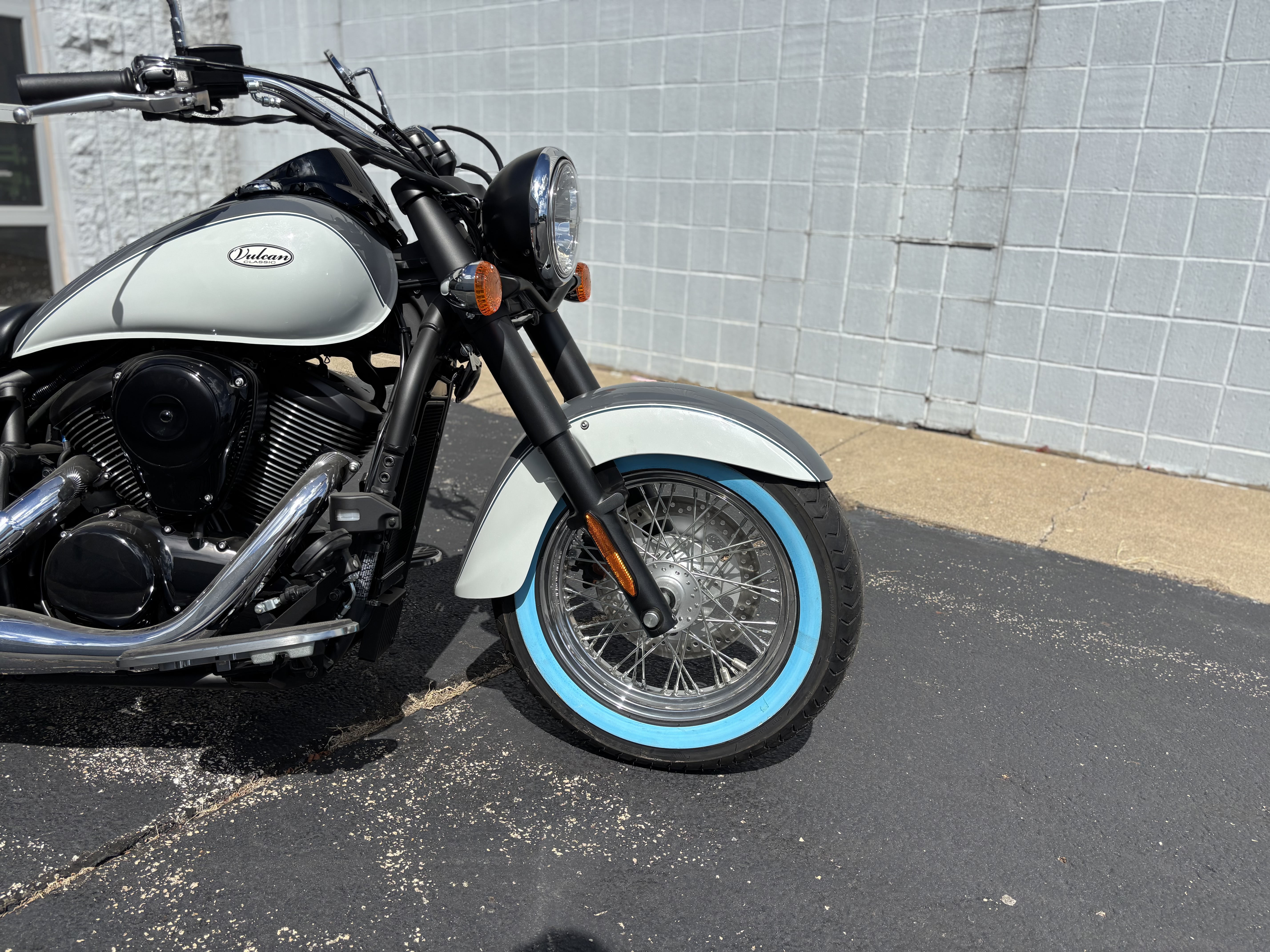 2024 Kawasaki VULCAN 900 CLASSIC - Photo 3