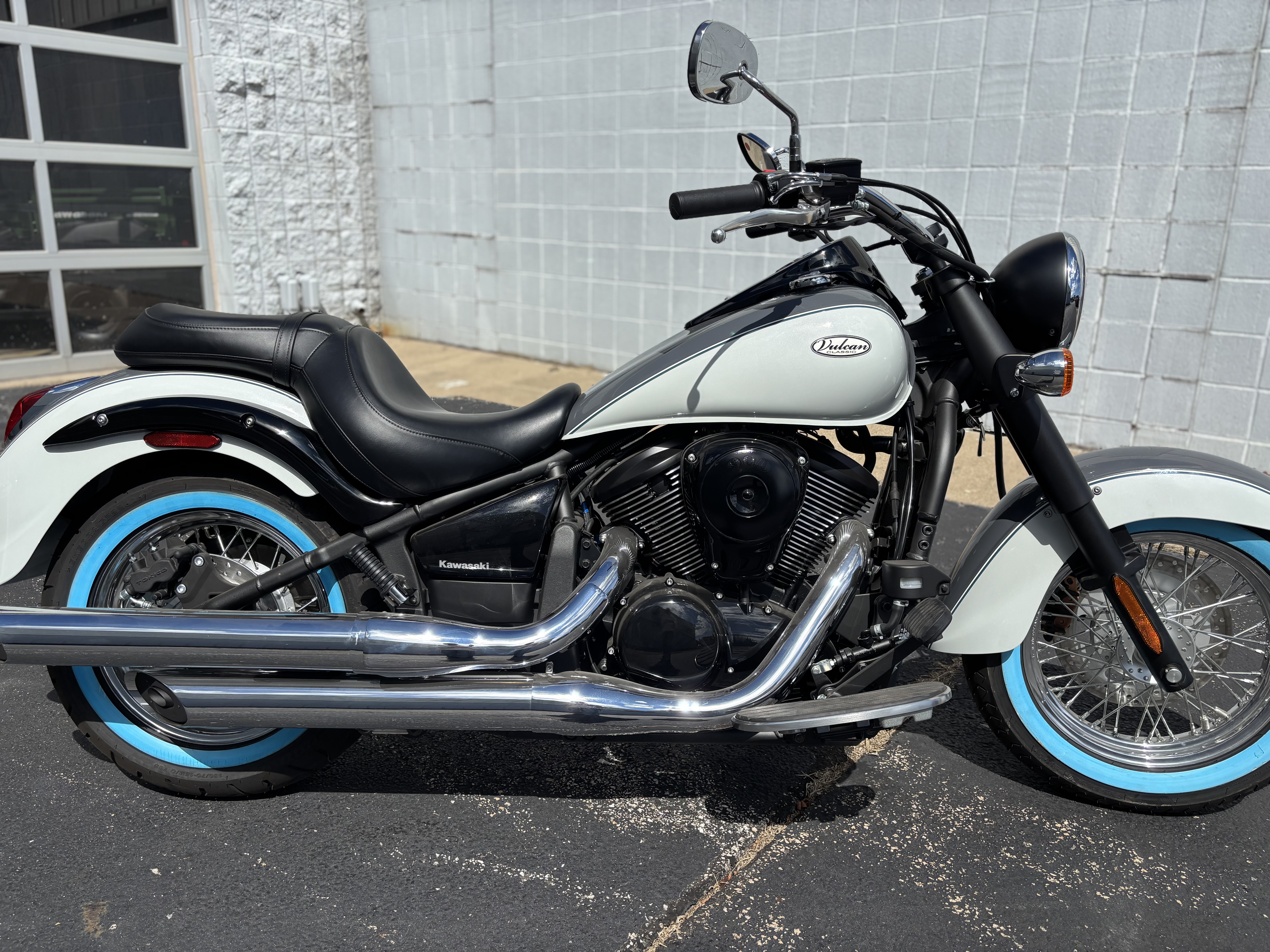 2024 Kawasaki VULCAN 900 CLASSIC - Photo 4