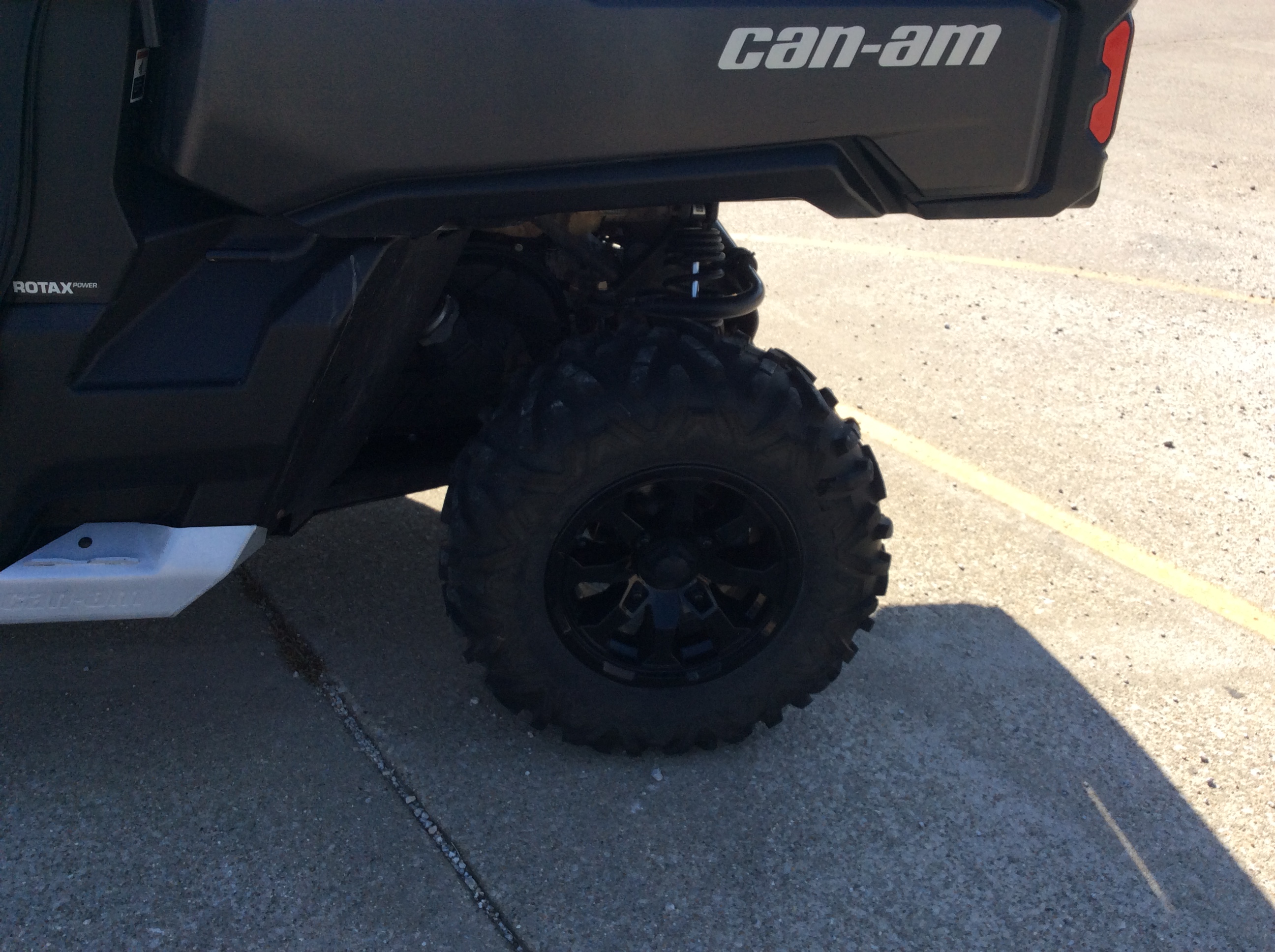 2020 Can-Am DEFENDER XTP HD 10 - Photo 12