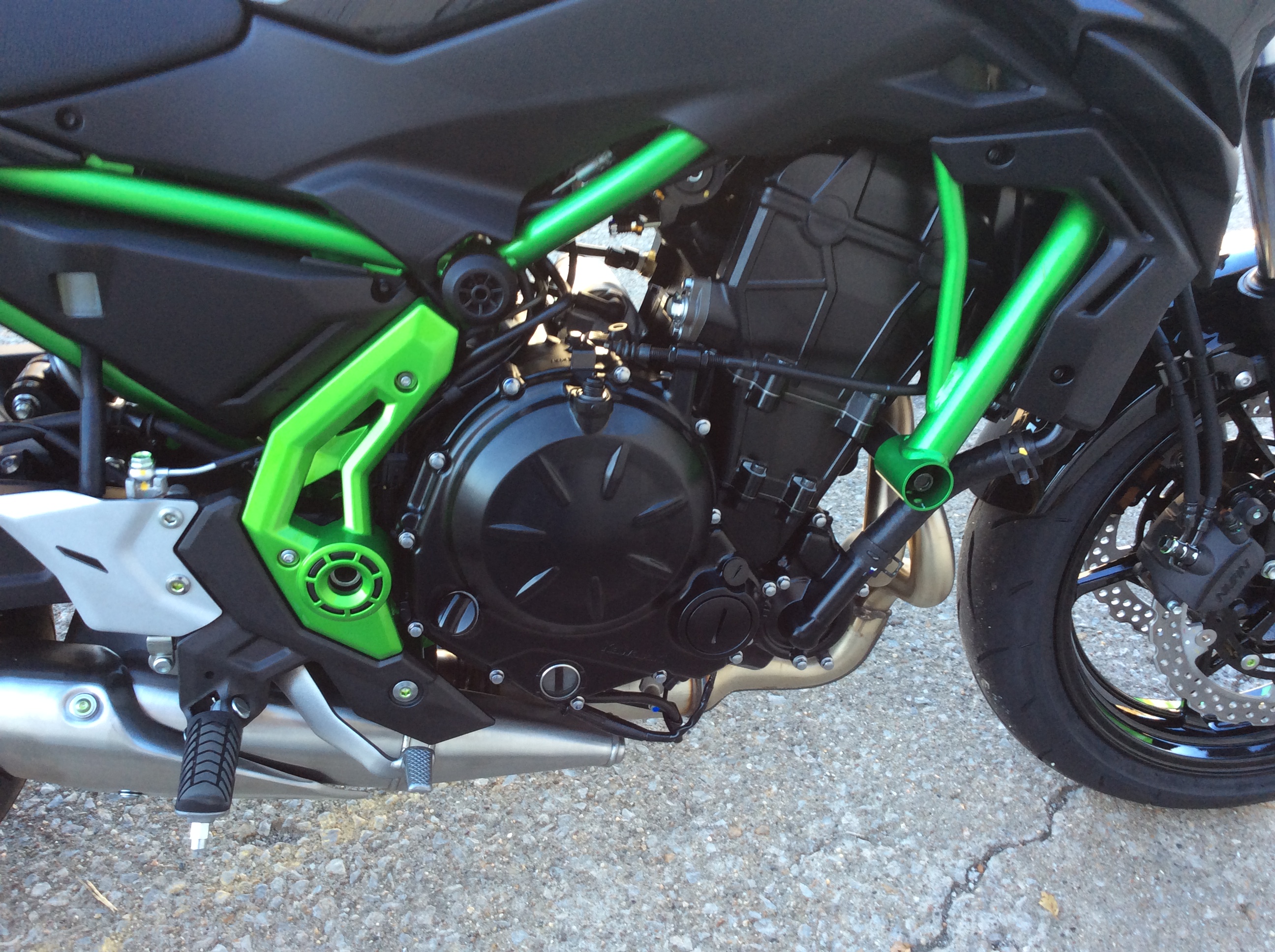 2025 Kawasaki Z650 ABS - Photo 3