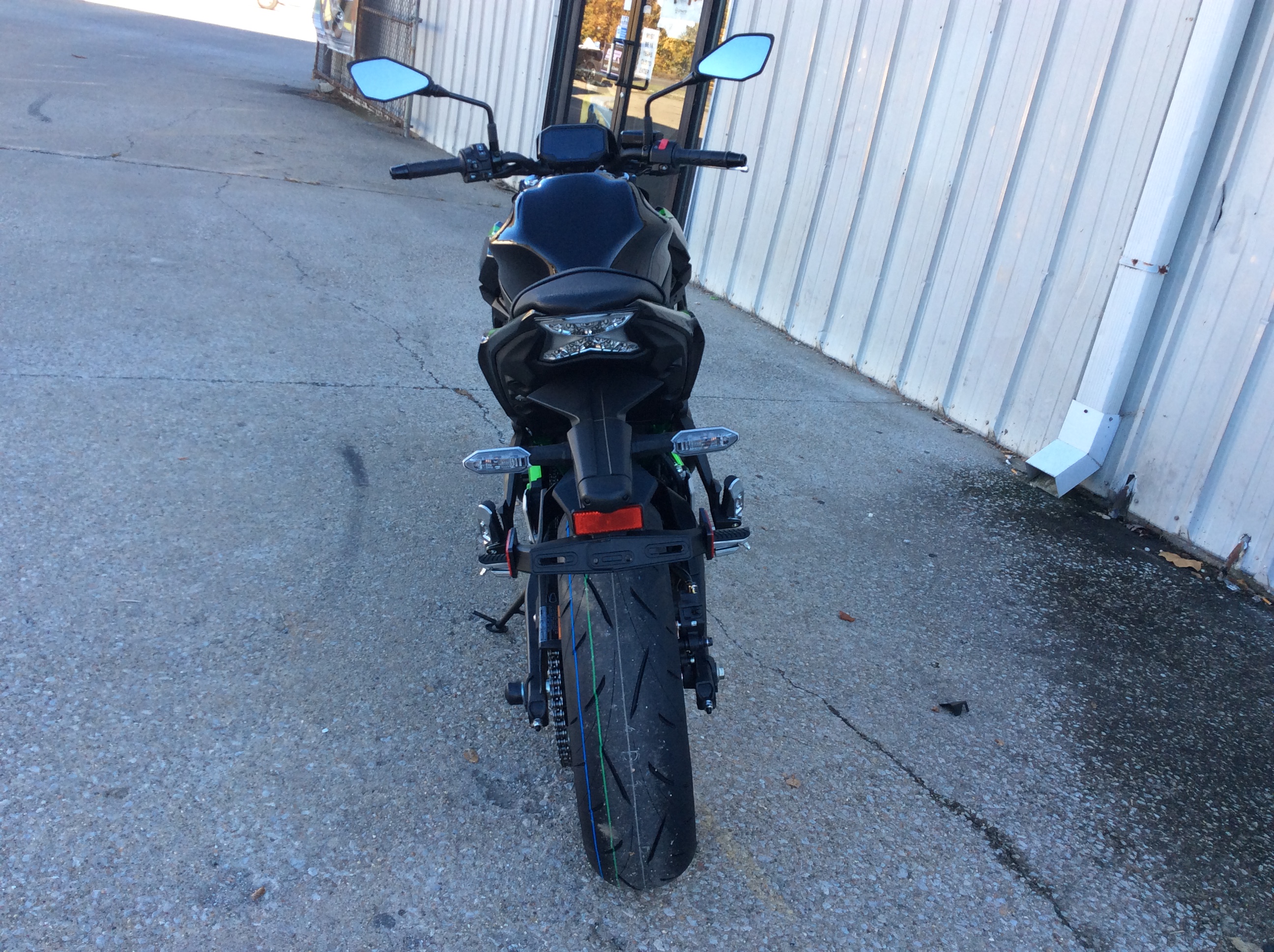 2025 Kawasaki Z650 ABS - Photo 5