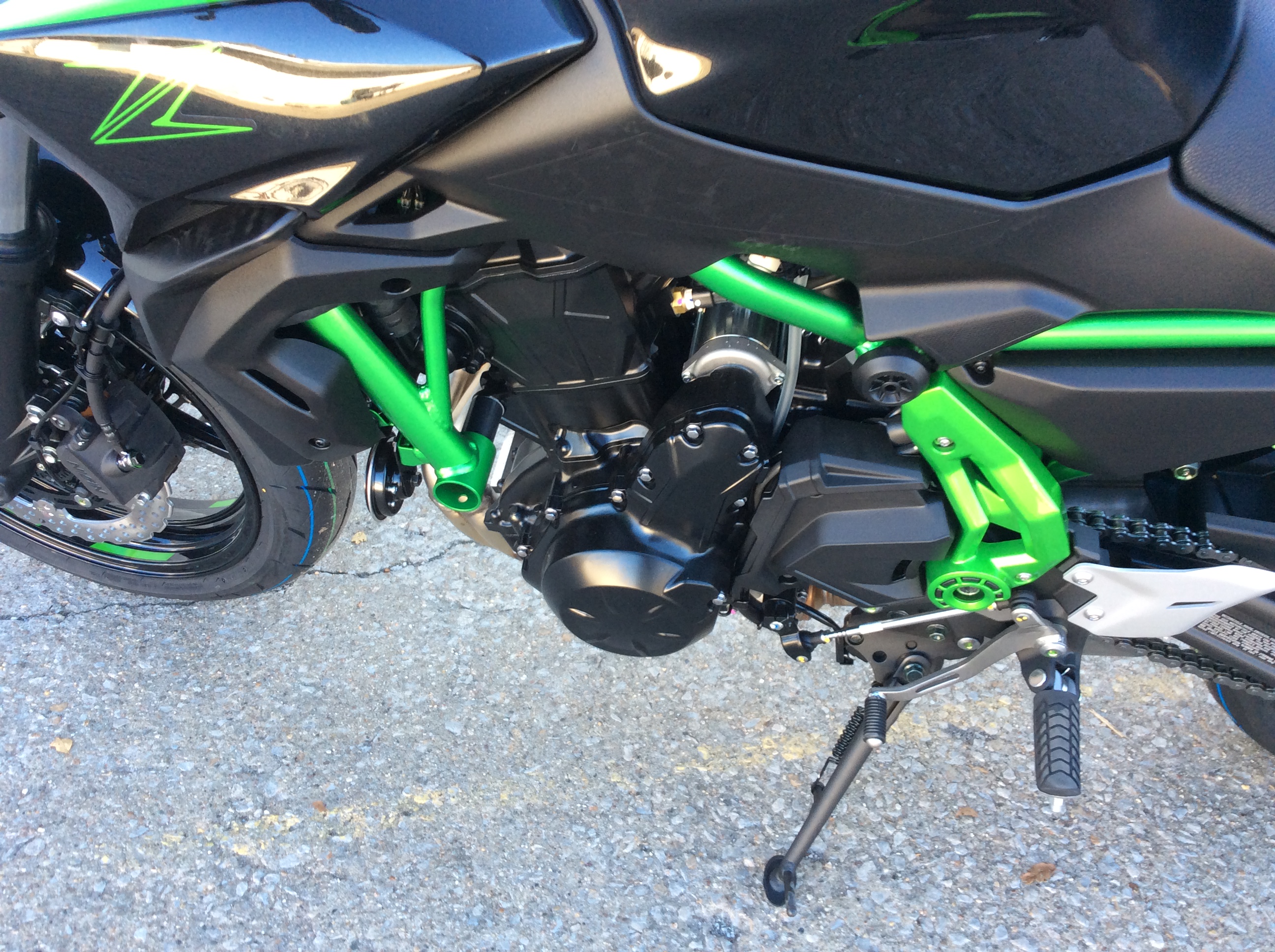2025 Kawasaki Z650 ABS - Photo 8