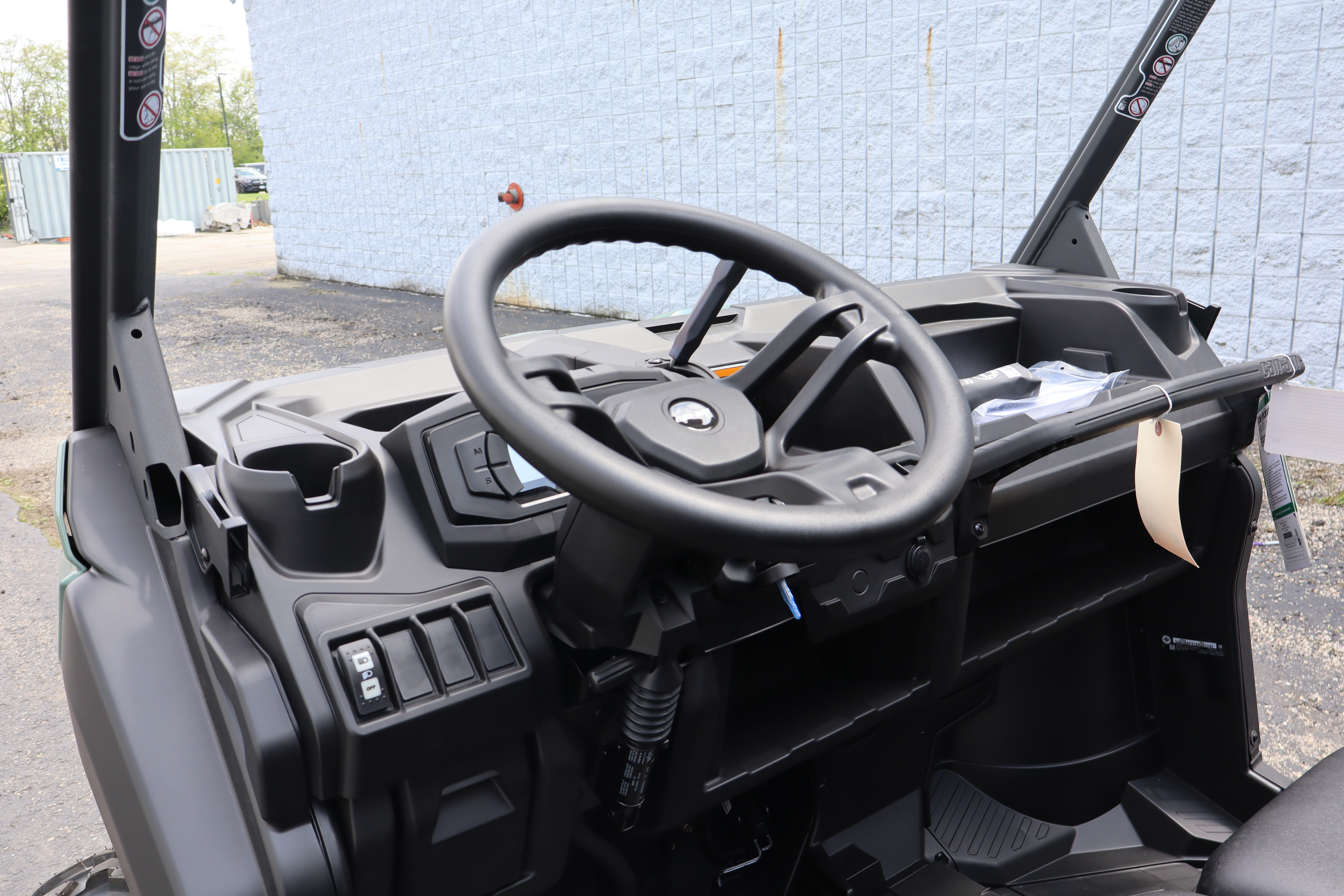 2025 Can-Am DEFENDER MAX DPS HD9 - Photo 13
