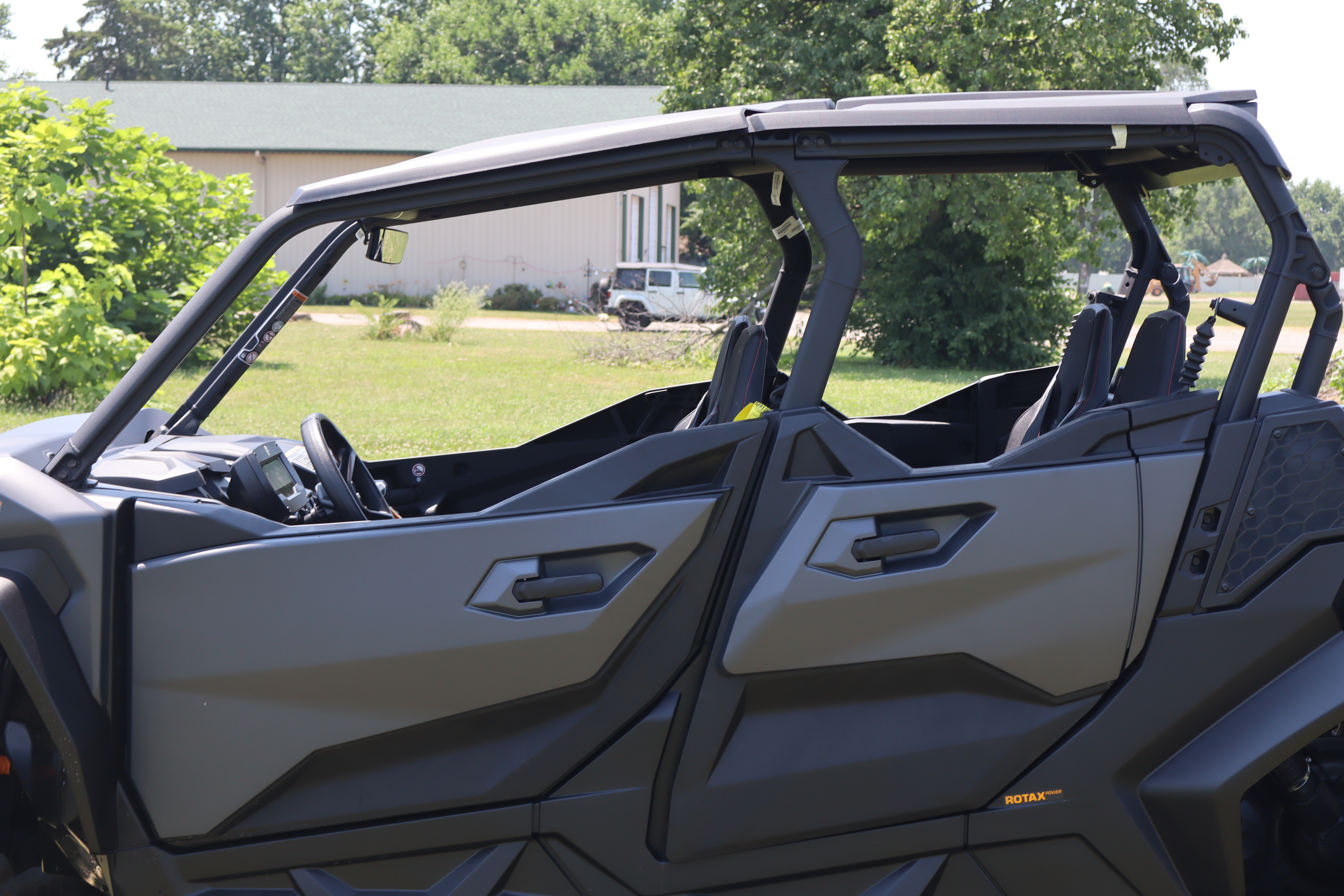2025 Can-Am COMMANDER MAX XT-P 1000R\ - Photo 8