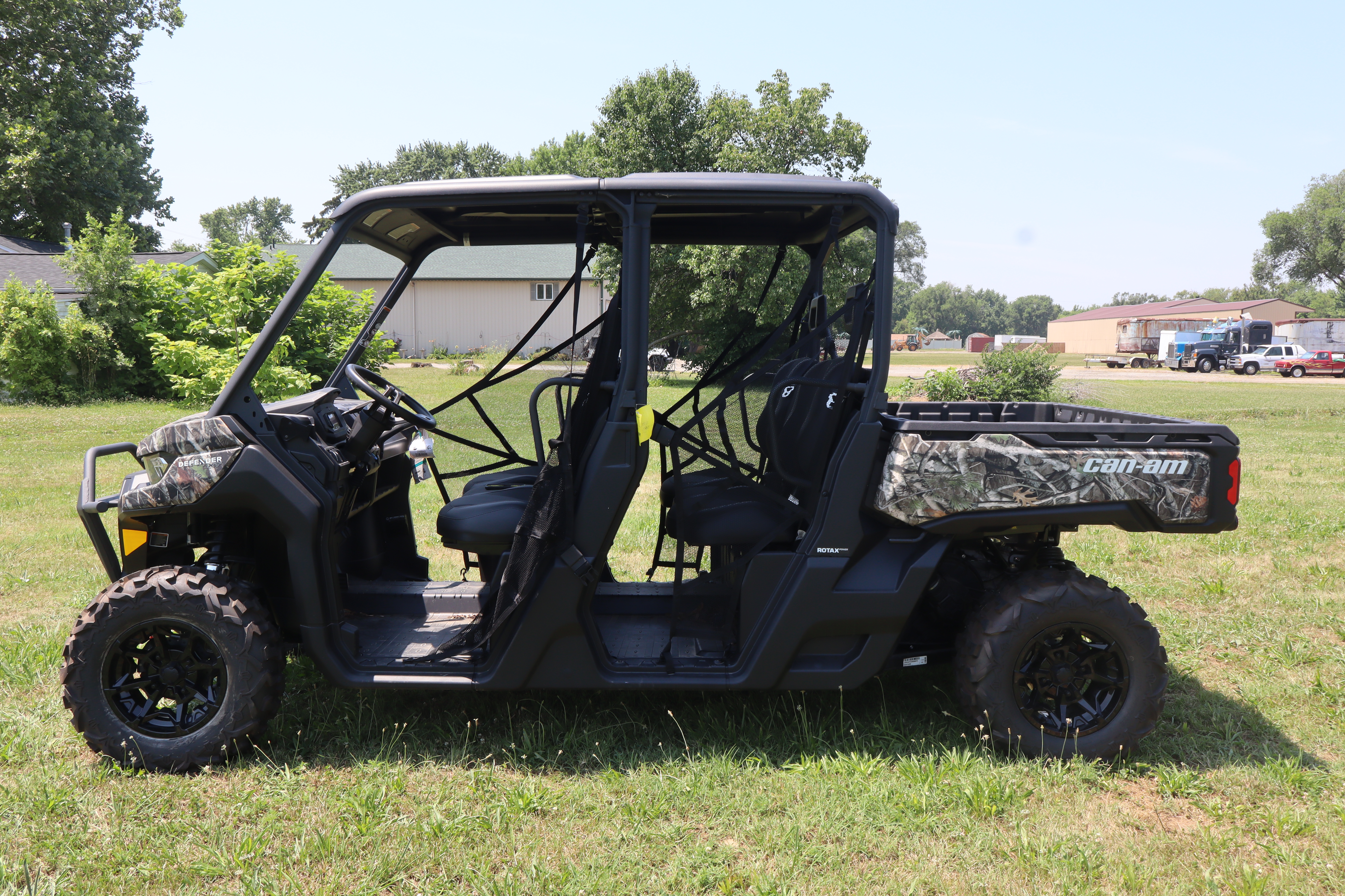 2025 Can-Am DEFENDER MAX XT HD9 - Photo 6