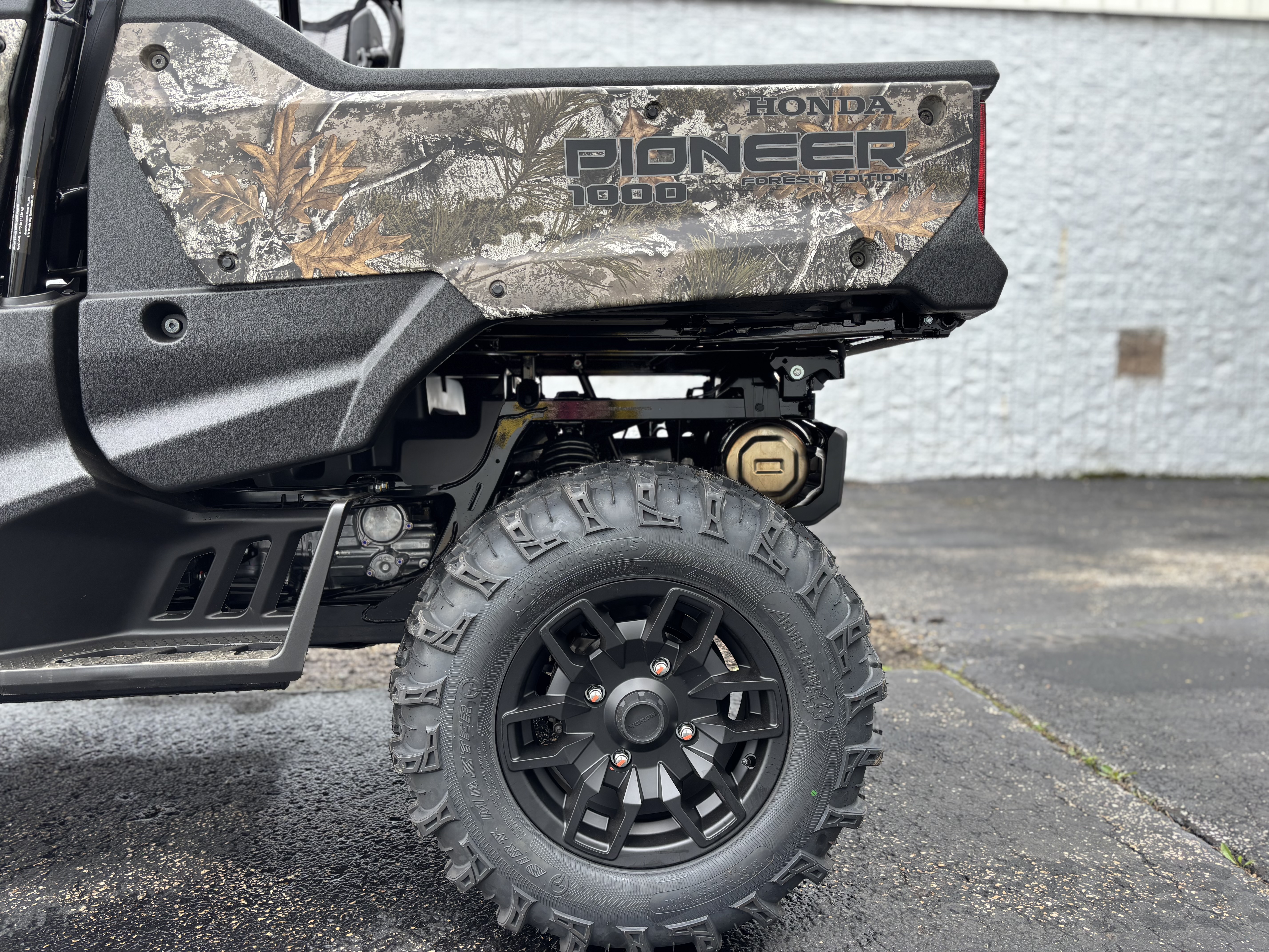 2025 Honda Pioneer 1000 Forest - Photo 10