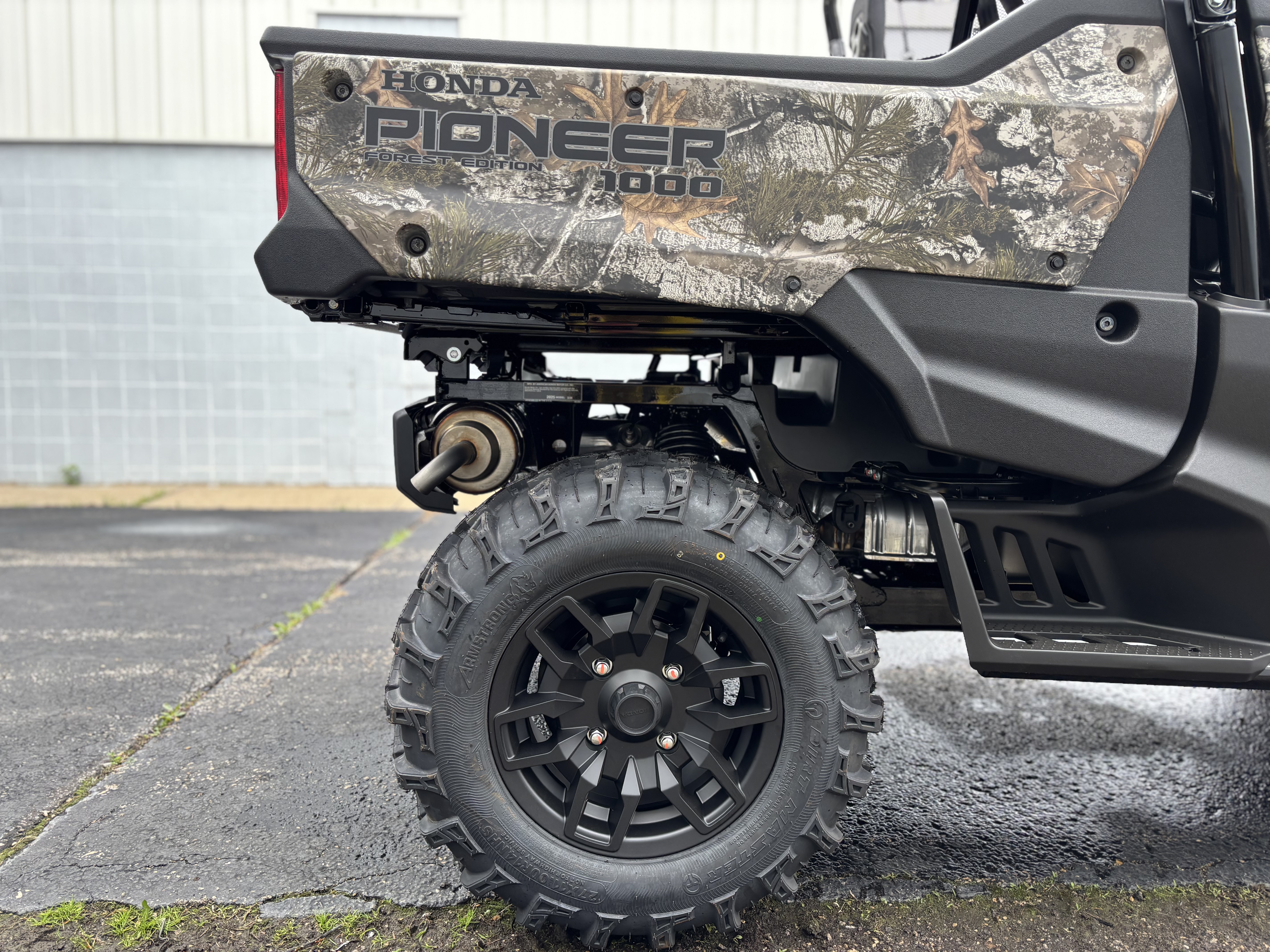 2025 Honda Pioneer 1000 Forest - Photo 5