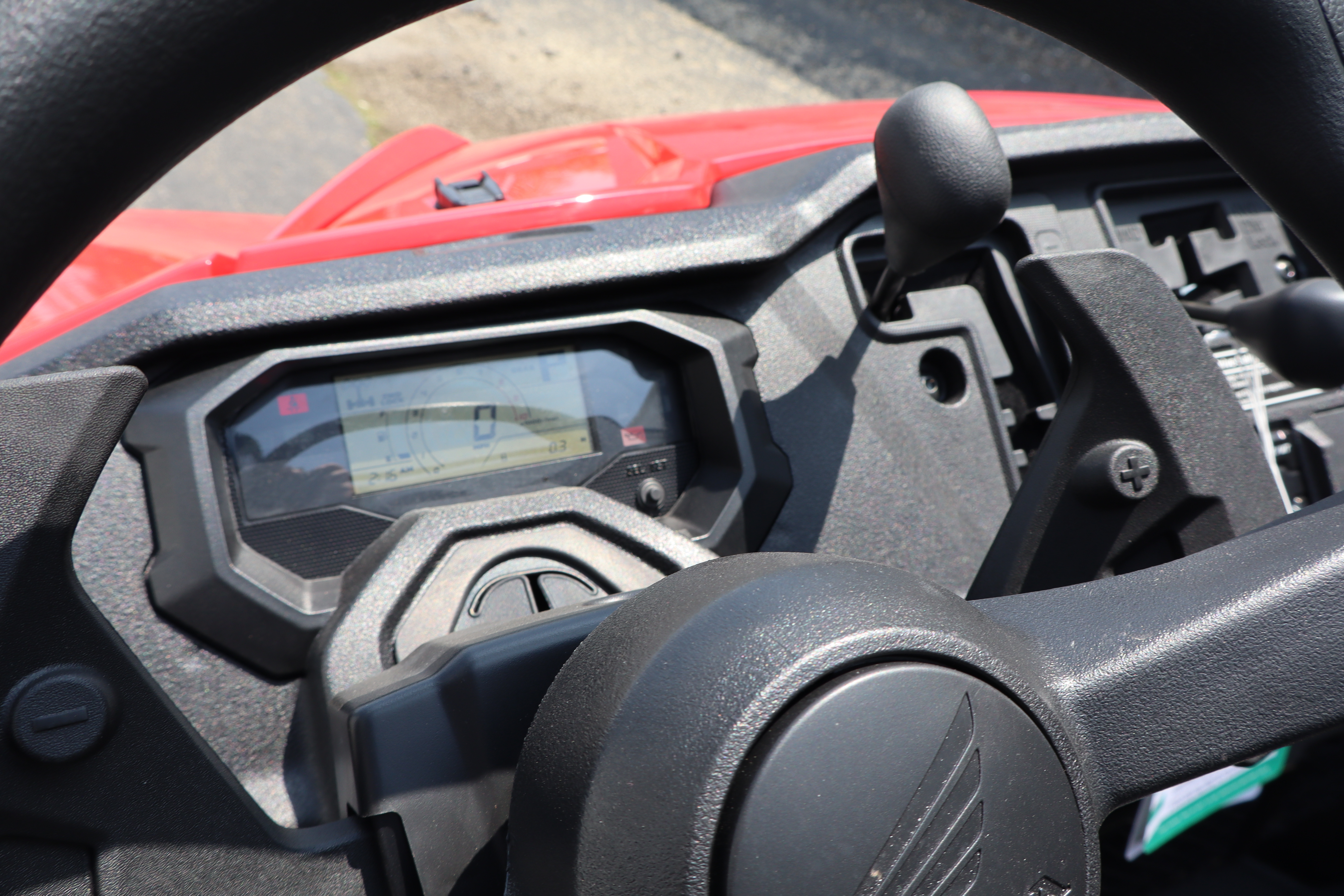 2025 Honda PIONEER 1000-6 CREW DELUXE - Photo 14