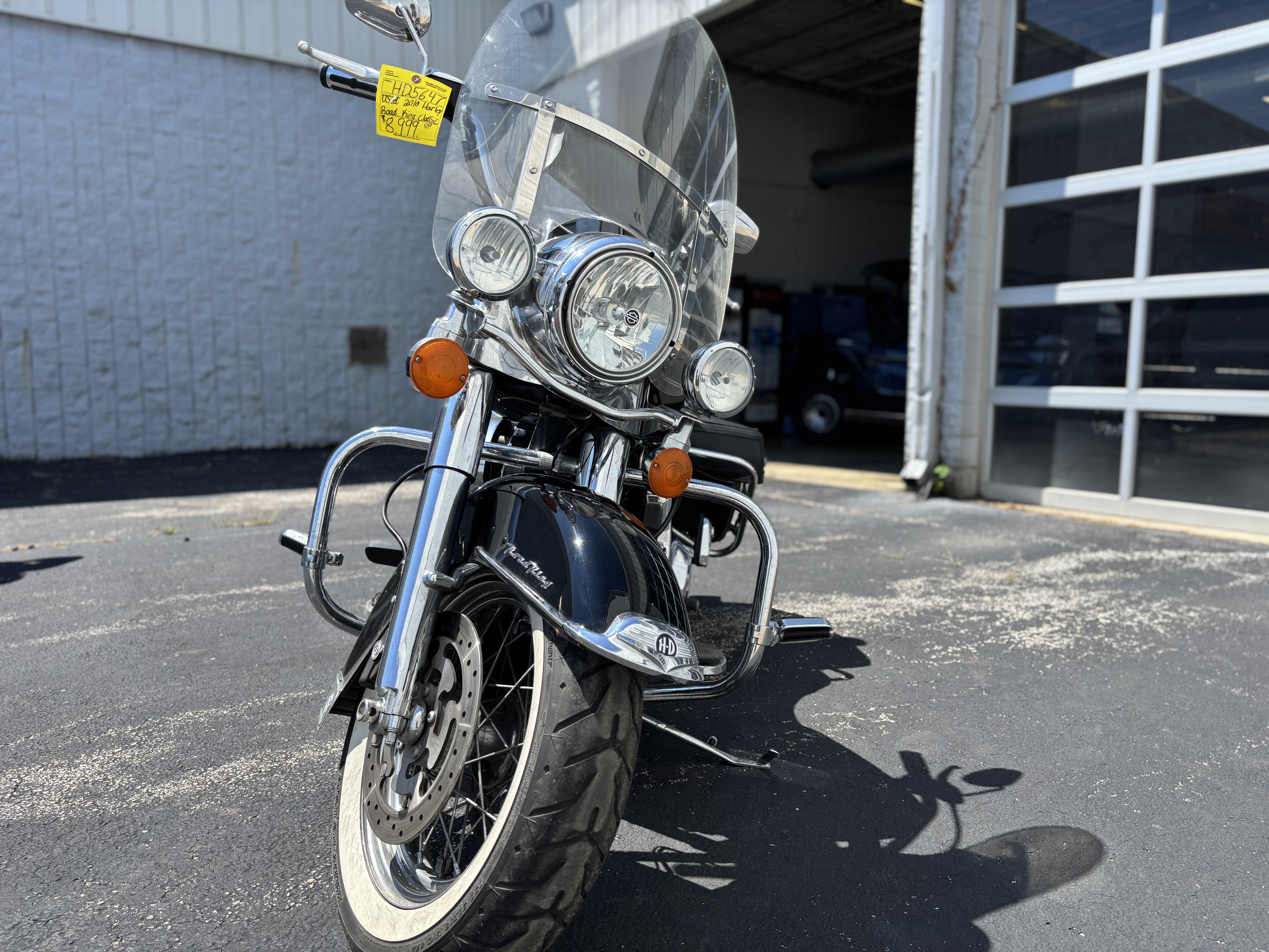 2010 Harley-Davidson® FLHRC ROAD KING CLASSIC - Photo 12