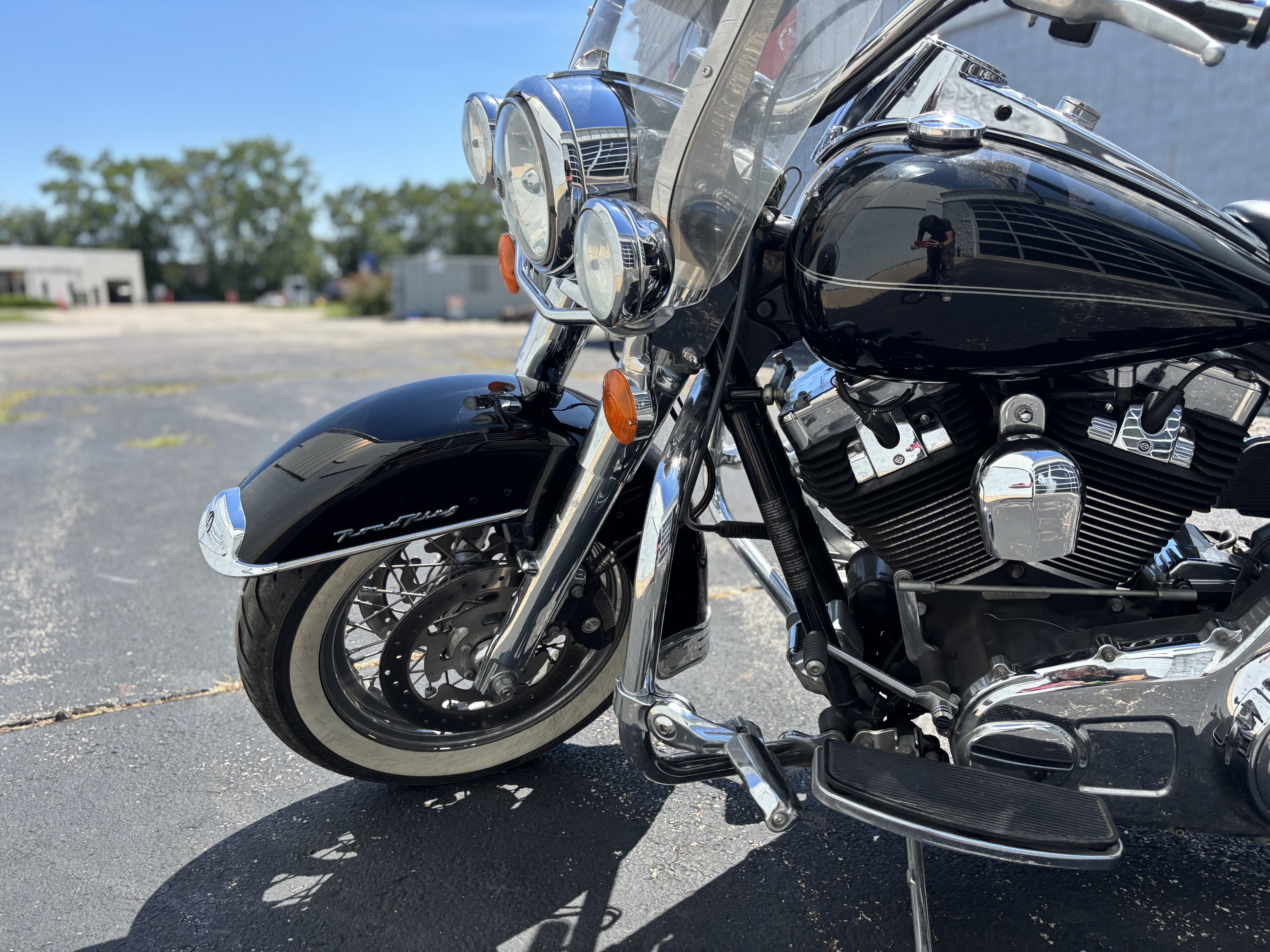 2010 Harley-Davidson® FLHRC ROAD KING CLASSIC - Photo 9