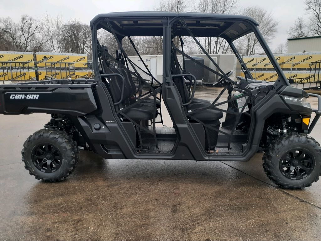 2025 Can-Am DEFENDER MAX XT 10 - Photo 15
