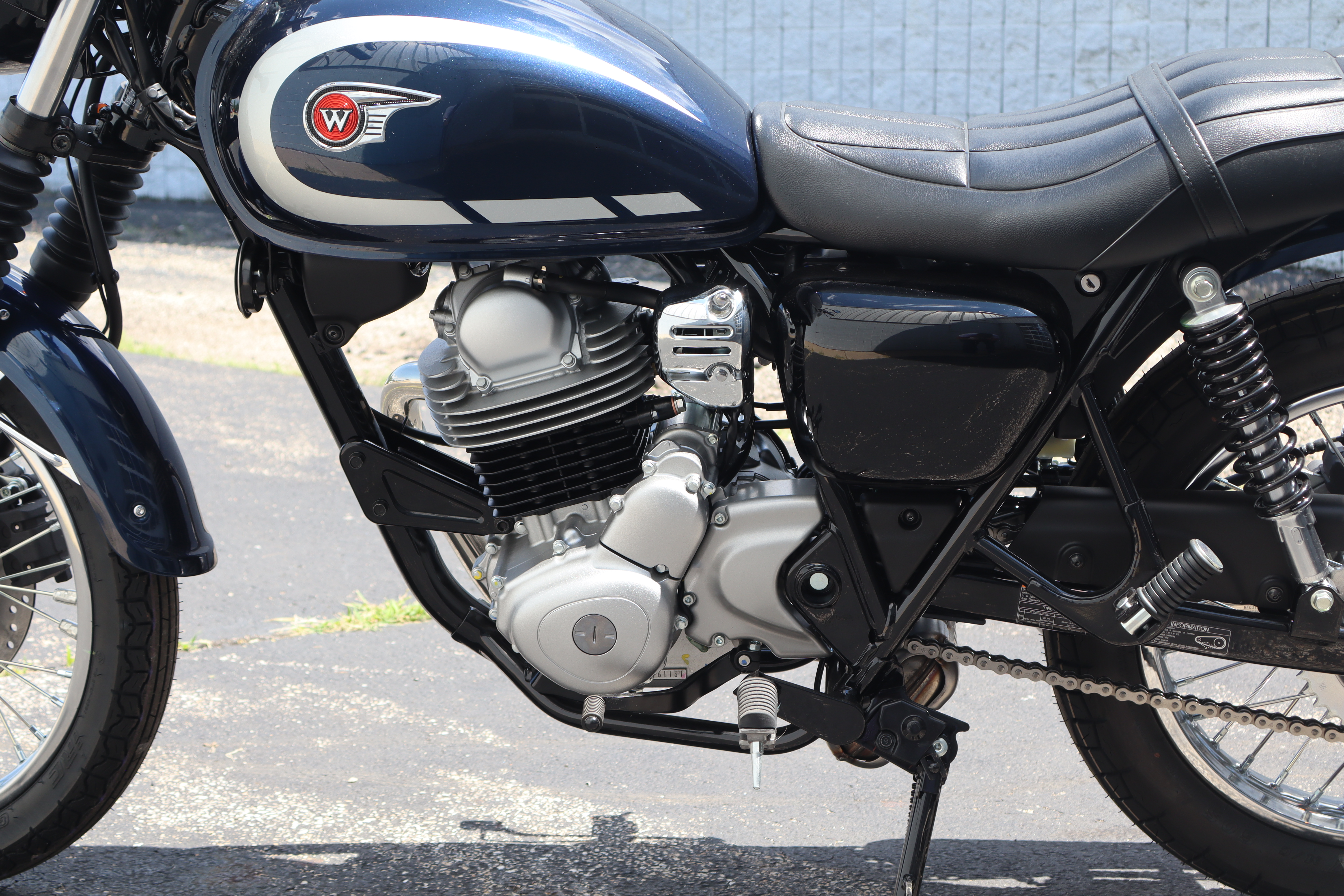 2025 Kawasaki W 230 ABS - Photo 8