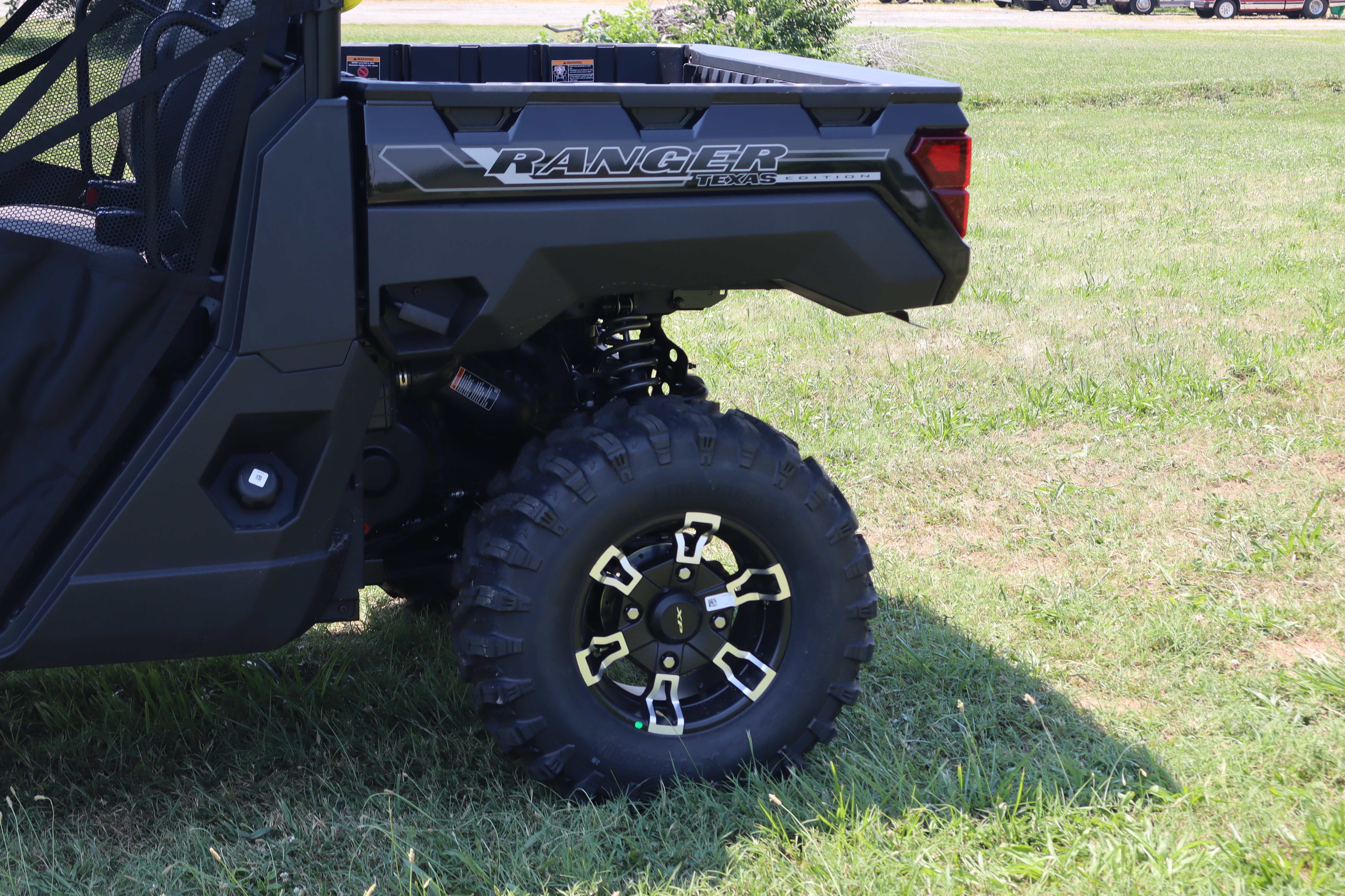 2025 Polaris RANGER CREW XP 1000 TEXAS ED - Photo 9