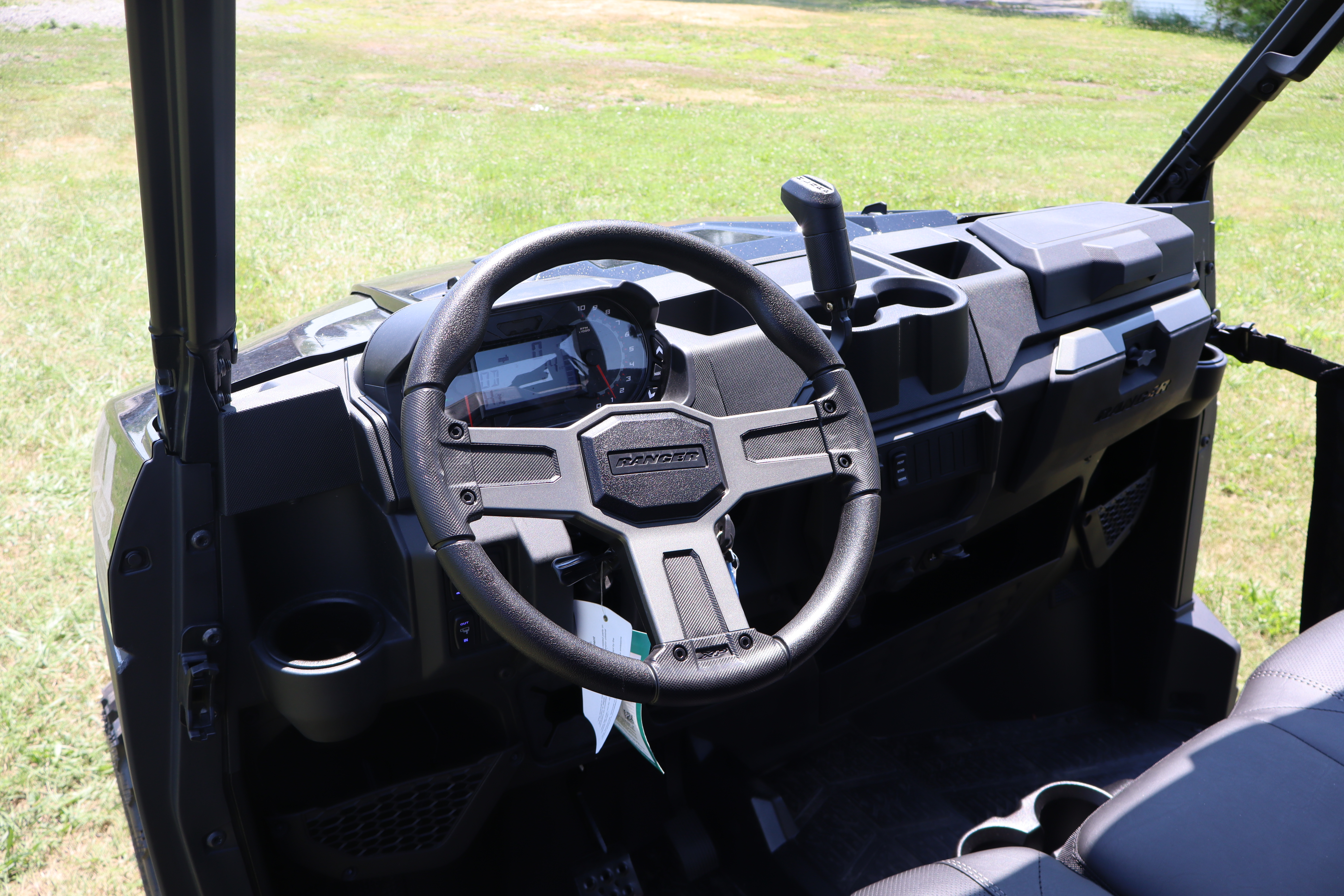 2025 Polaris RANGER CREW XP 1000 TEXAS ED - Photo 12